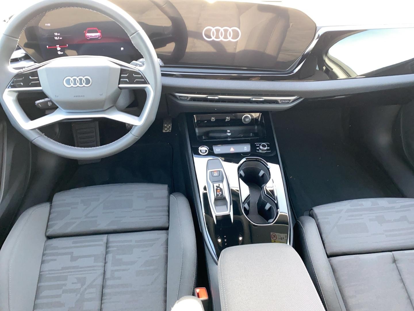 Bild über Audi A5 Avant TDI 150 kW S tronic - für weitere Informationen kontaktieren Sie den Audi Partner