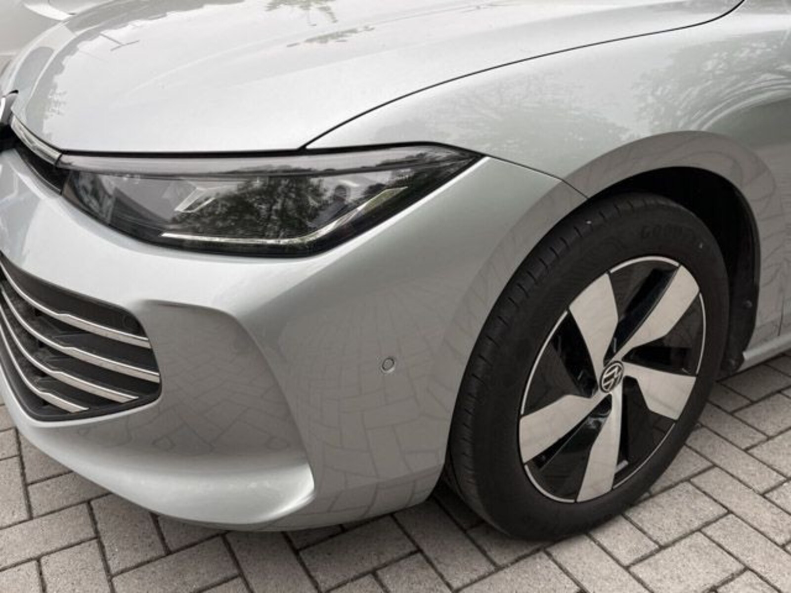 Volkswagen Passat – Bild 9