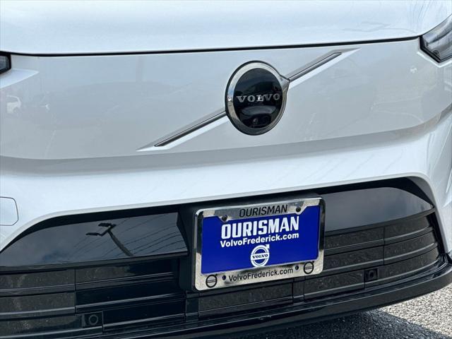 Used 2025 Volvo EX90 Ultra with VIN 7JDE23VL6SG009078 for sale in Frederick, MD