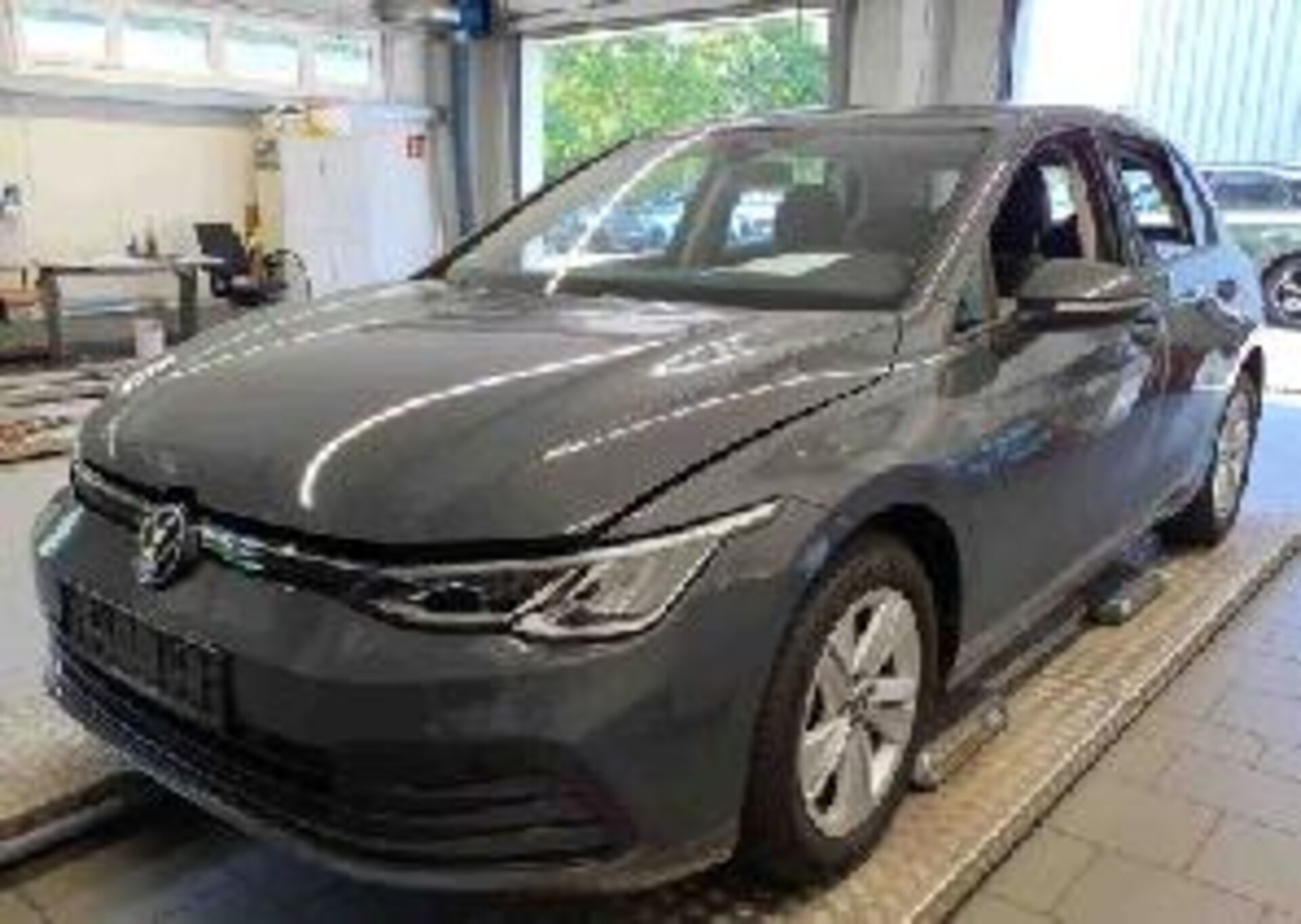 Volkswagen Golf Life