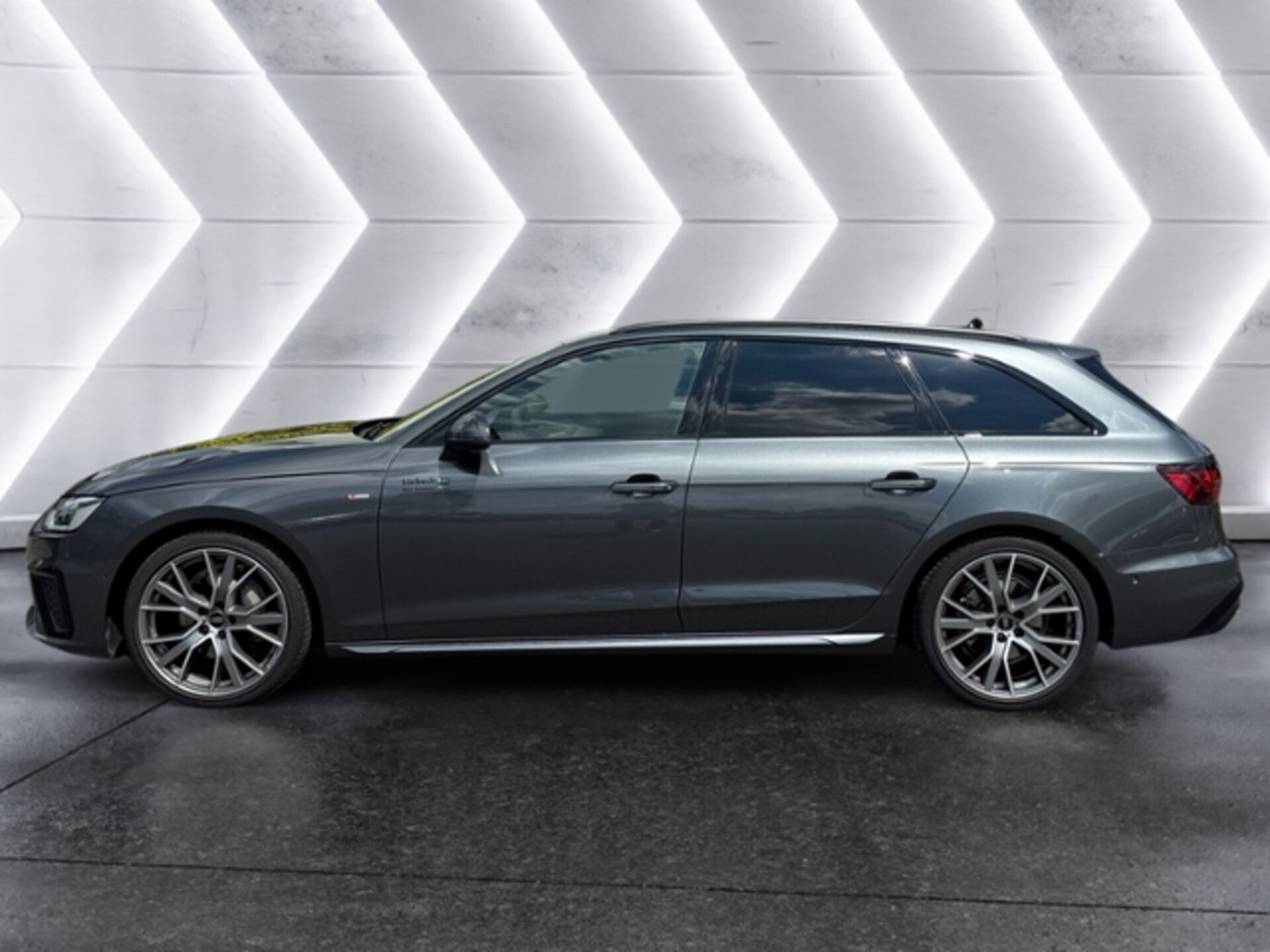 Audi A4 Avant S line
