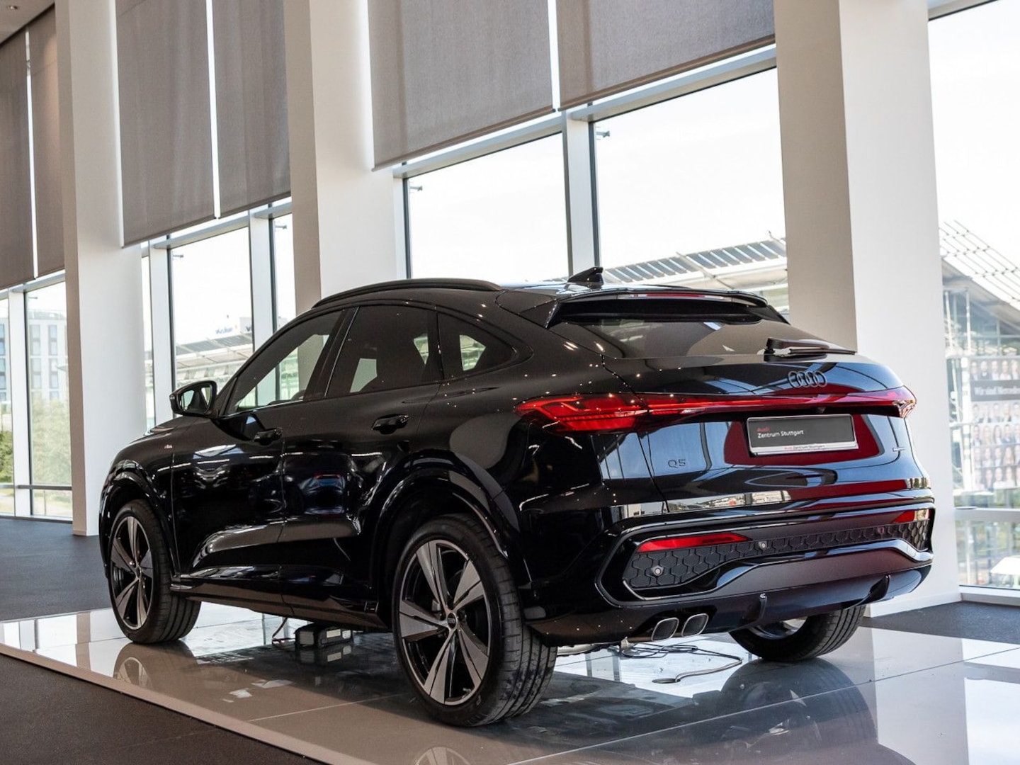 Bild über Audi Q5 Sportback TDI quattro 150 kW S tronic - für weitere Informationen kontaktieren Sie den Audi Partner