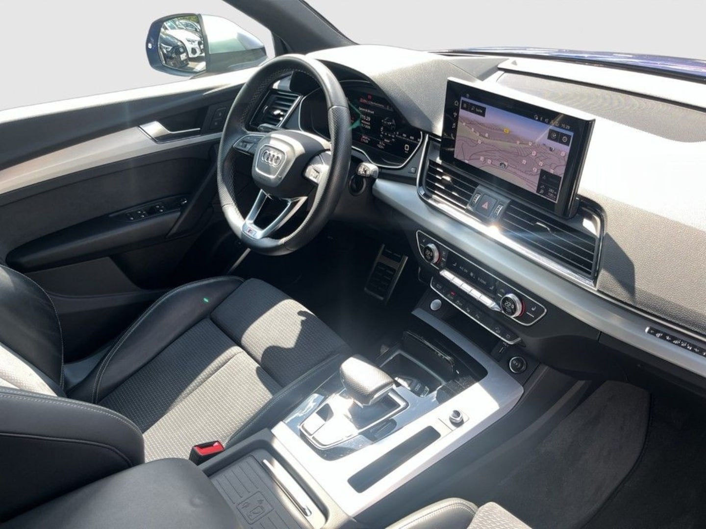 Bild über Audi SQ5 TDI tiptronic - für weitere Informationen kontaktieren Sie den Audi Partner