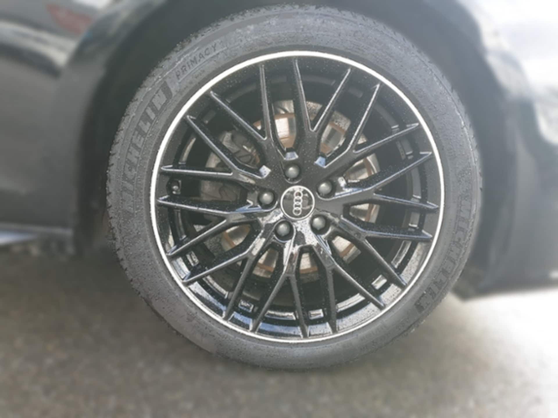 Audi A4 Avant S line