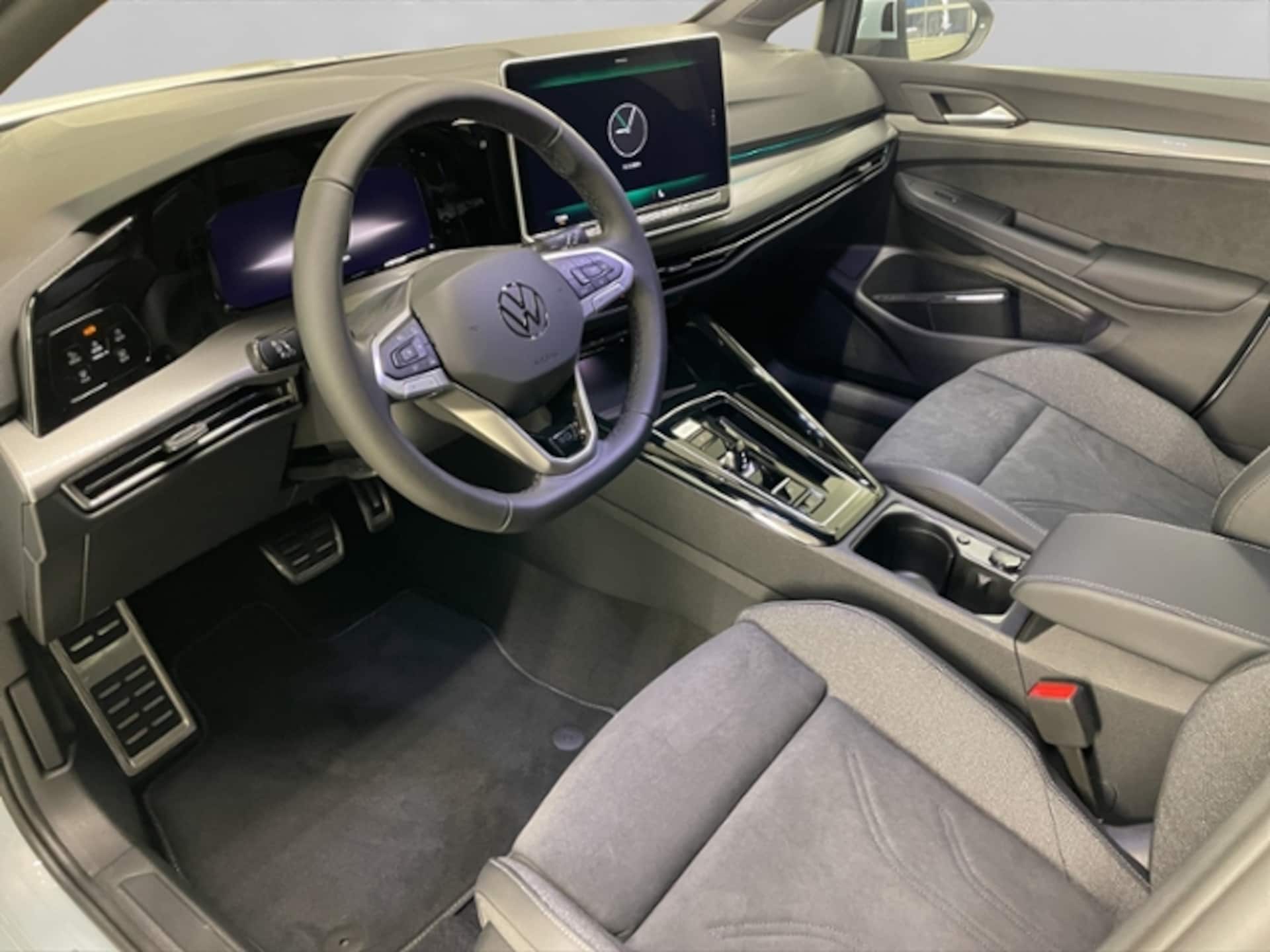 Volkswagen Golf Style
