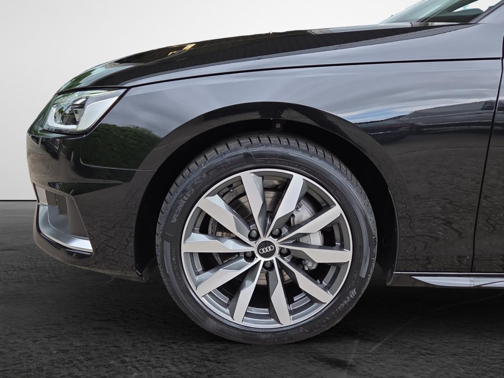Audi A4 Avant Advanced