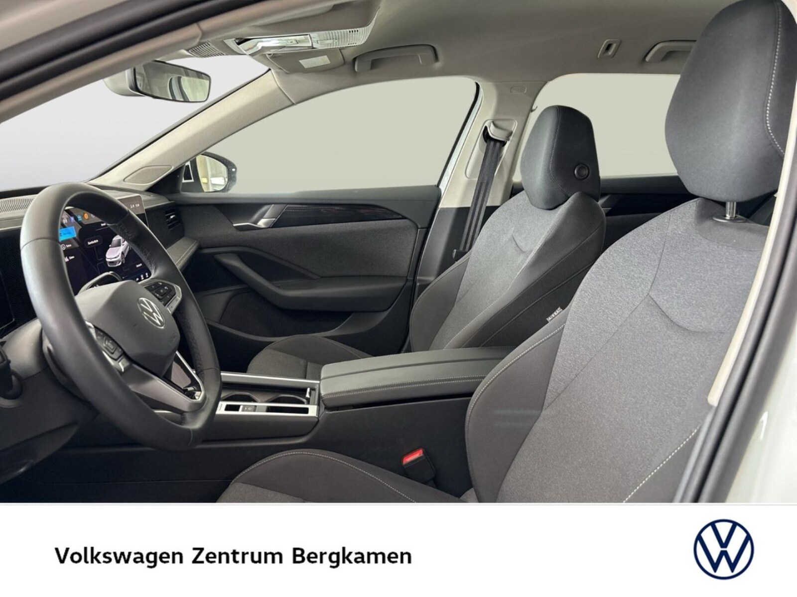 Volkswagen Passat – Bild 8