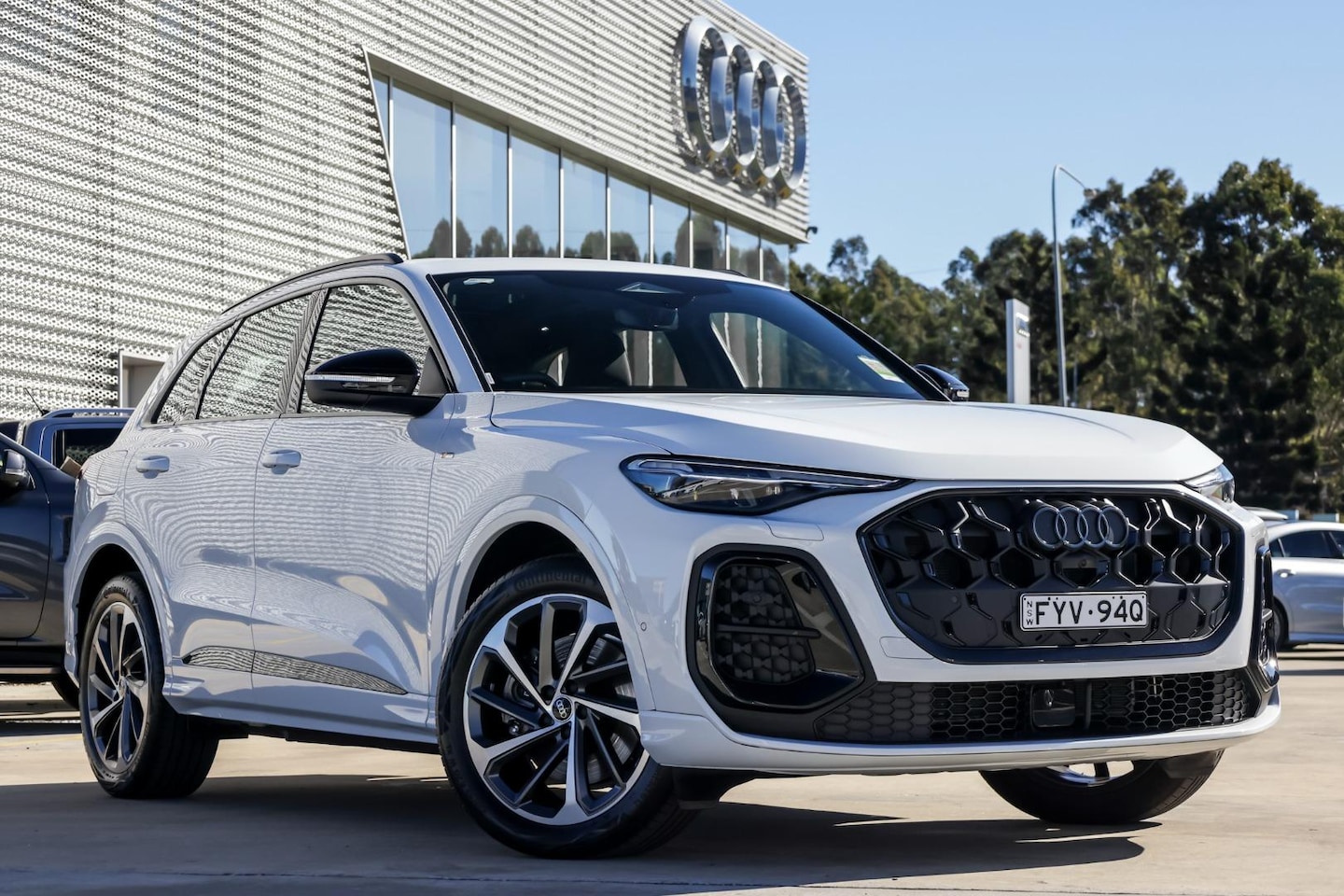 Image about Audi Q5 SUV TDI quattro 150 kW sport