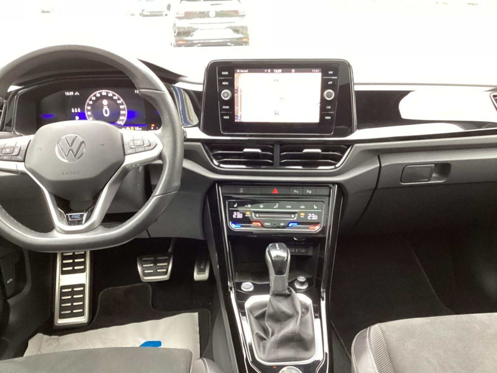 Volkswagen T-Roc – Bild 12