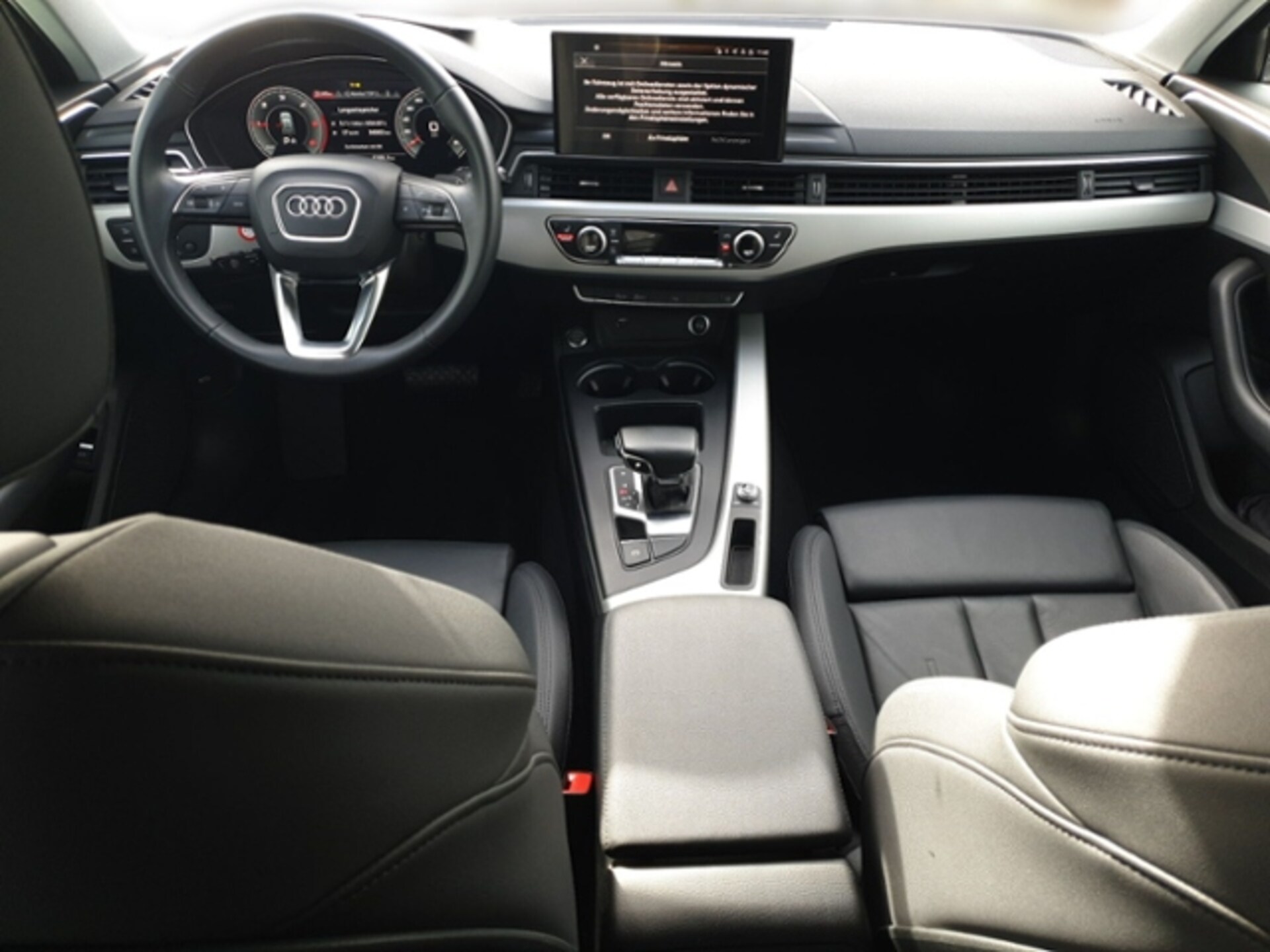 Audi A4 Avant S line