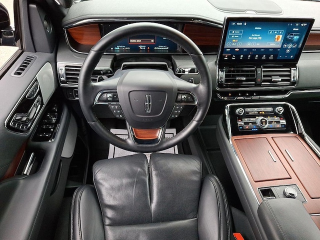 2022 Lincoln Navigator