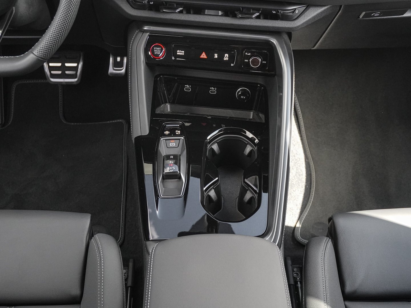 Bild über Audi Q5 Sportback TDI quattro 150 kW S tronic - für weitere Informationen kontaktieren Sie den Audi Partner