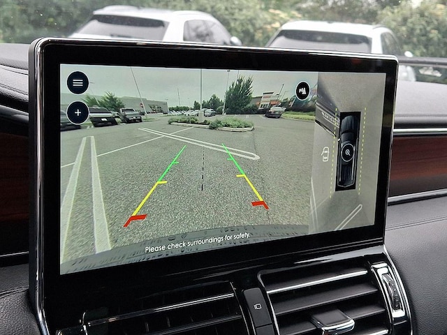 2022 Lincoln Navigator
