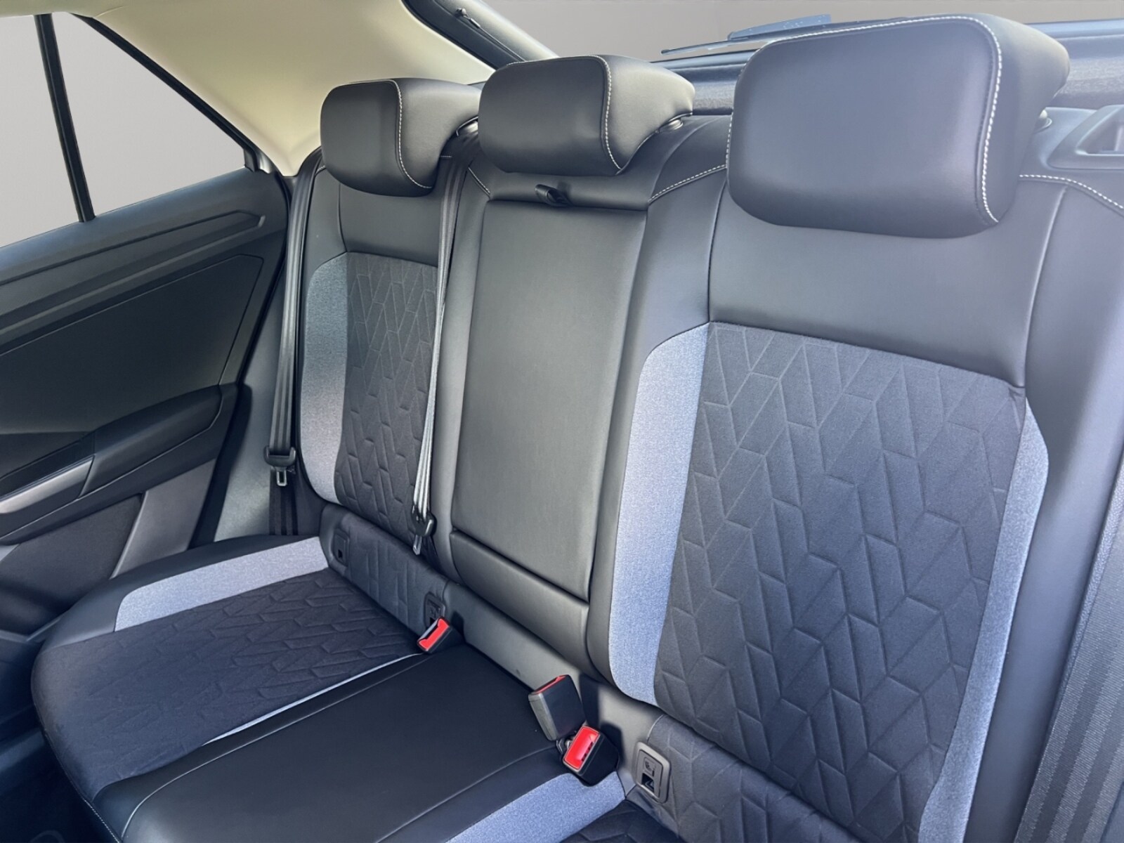 Volkswagen T-Roc – Bild 11