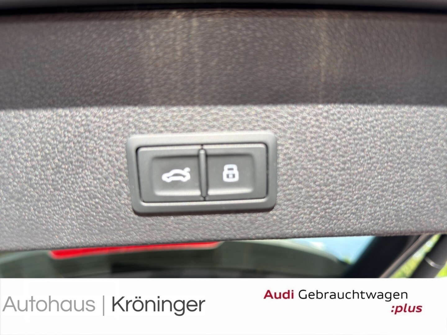 Bild über Audi Q2 S line 30 TDI Schaltgetriebe - für weitere Informationen kontaktieren Sie den Audi Partner