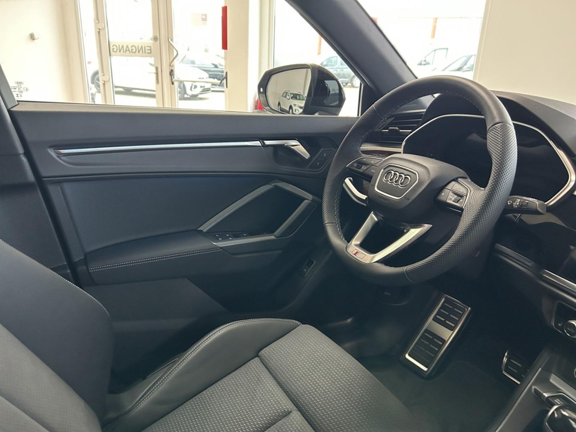 Audi Q3 Sportback S line