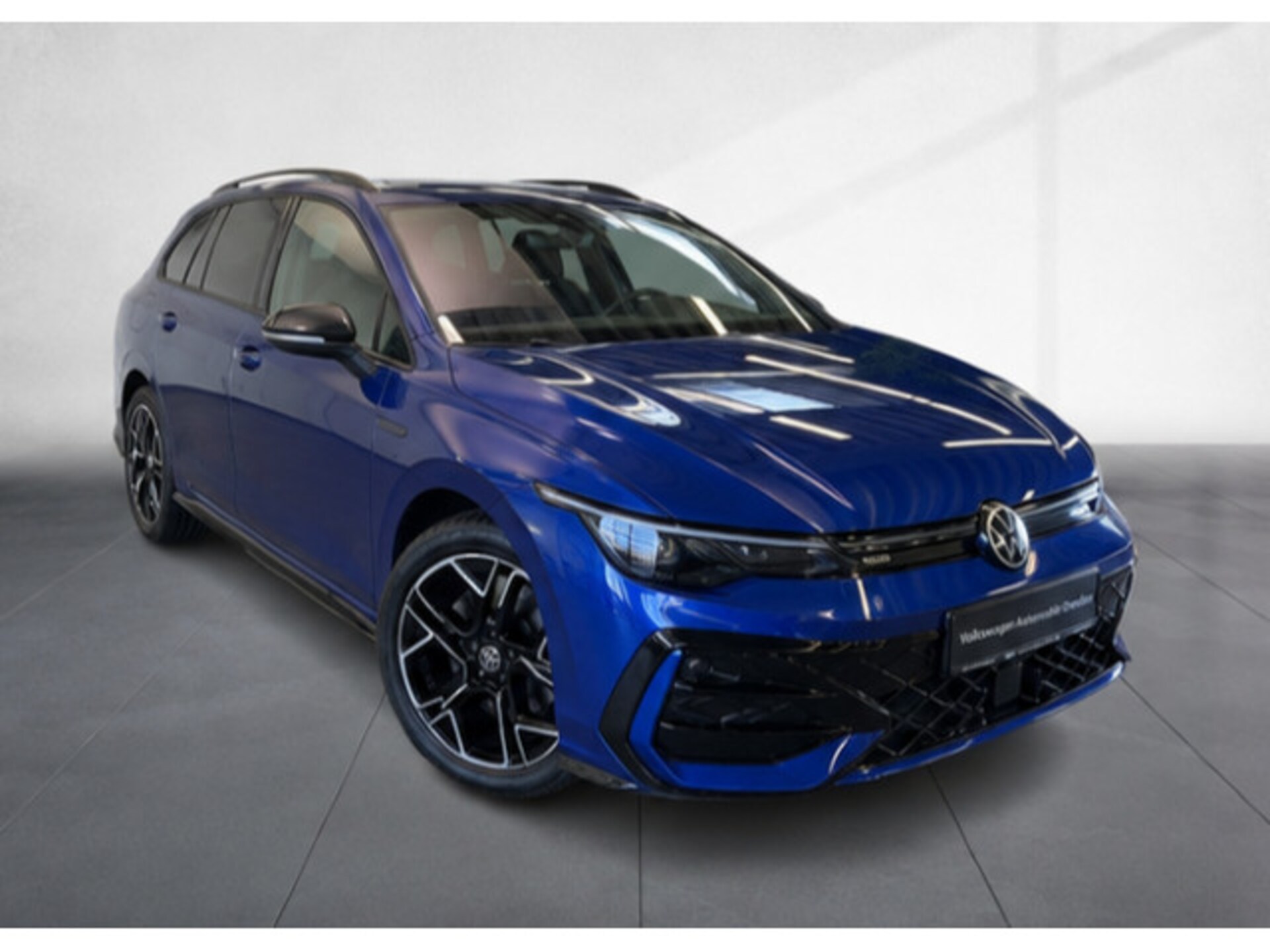 Volkswagen Golf Variant R-Line