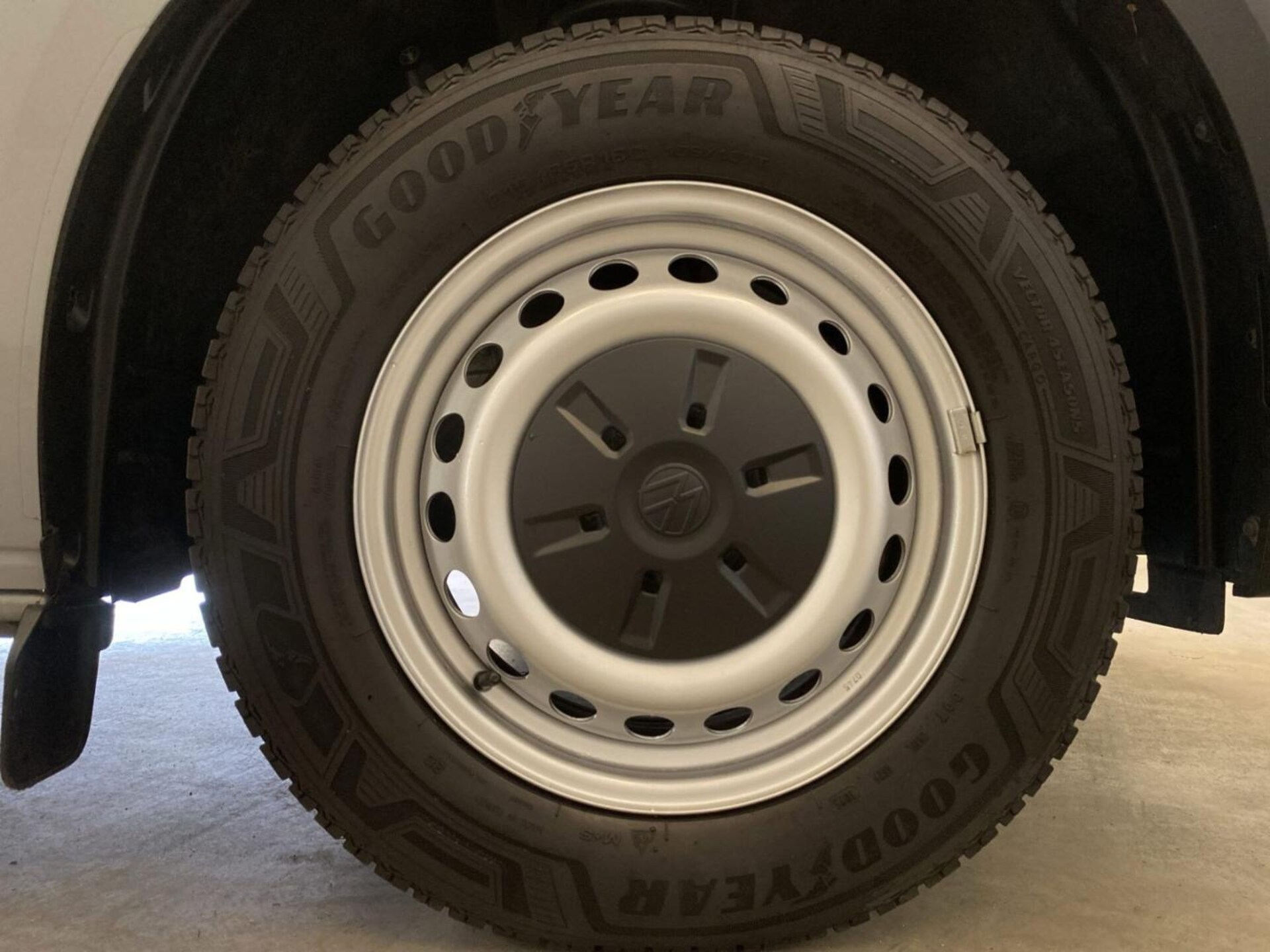 Volkswagen Transporter Kasten langer Radstand
