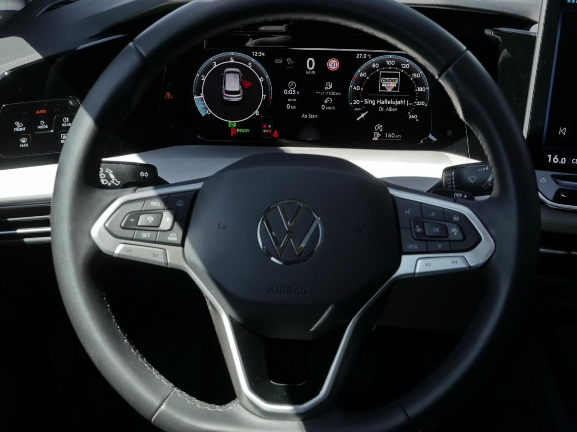 Volkswagen Golf Life