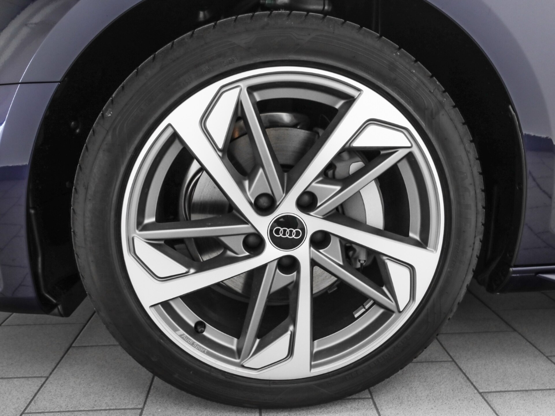 Audi A4 Avant S line
