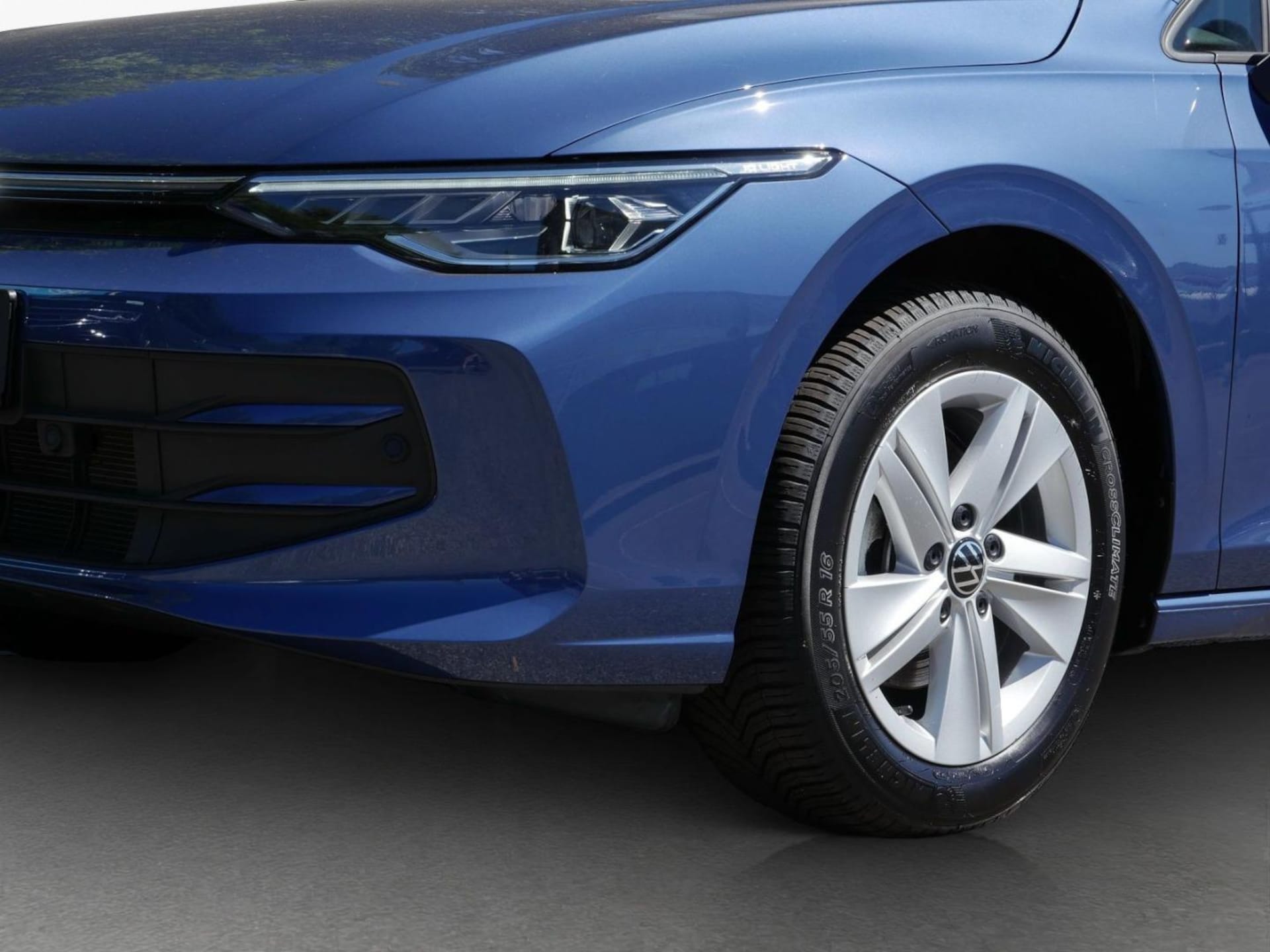 Volkswagen Golf Life
