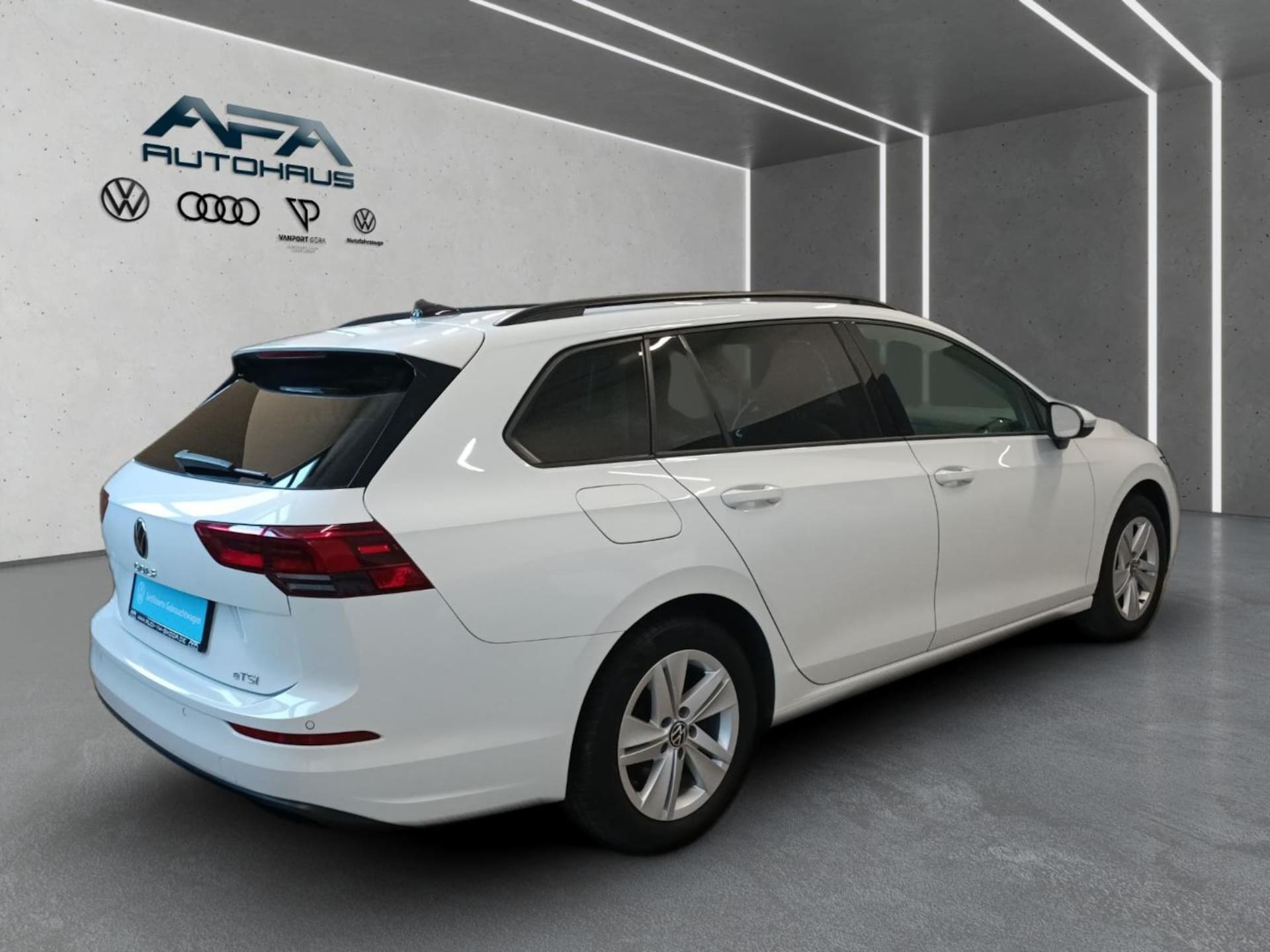 Volkswagen Golf Variant Life