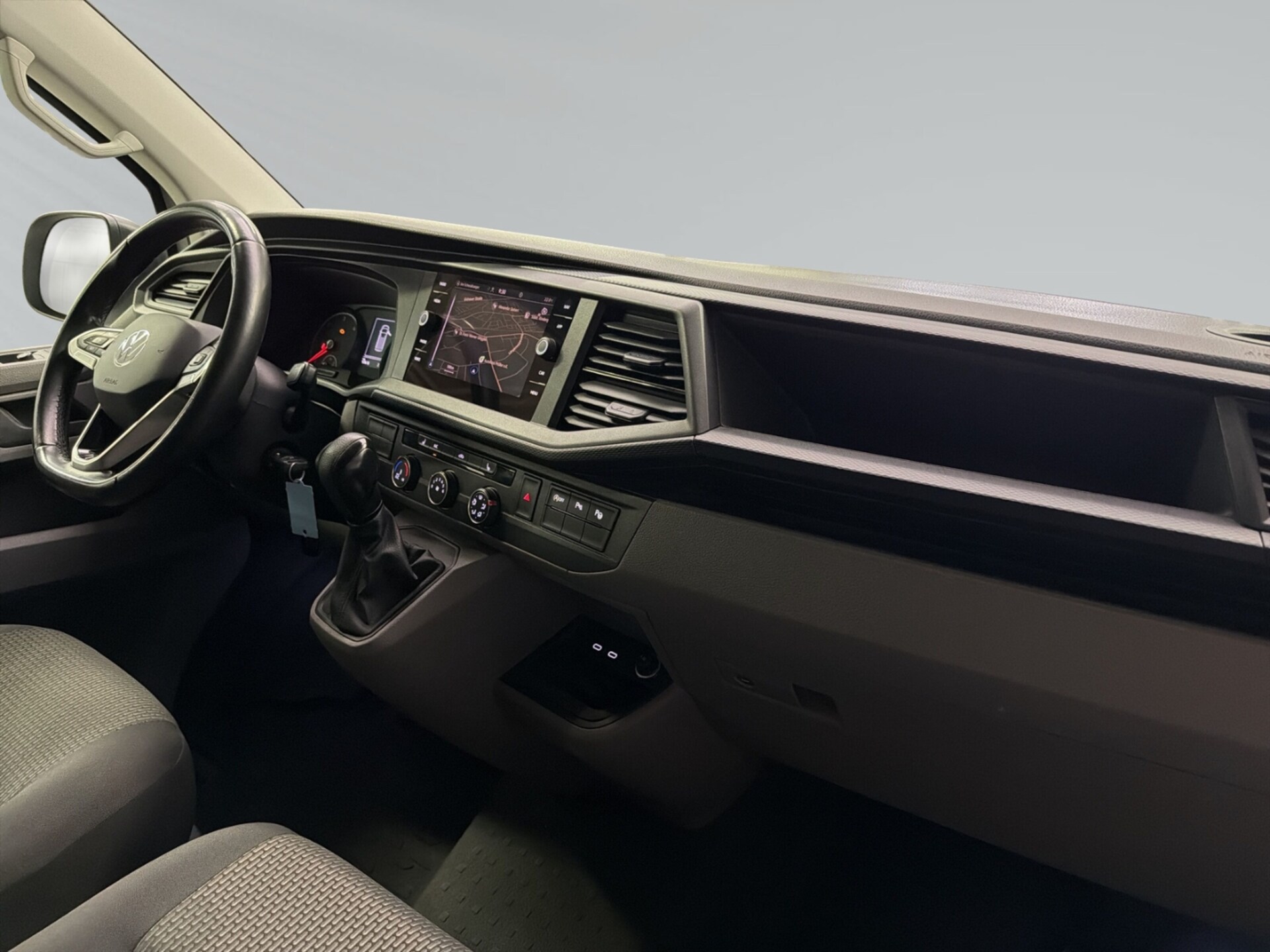 Volkswagen T6.1 Transporter Kasten langer Radstand