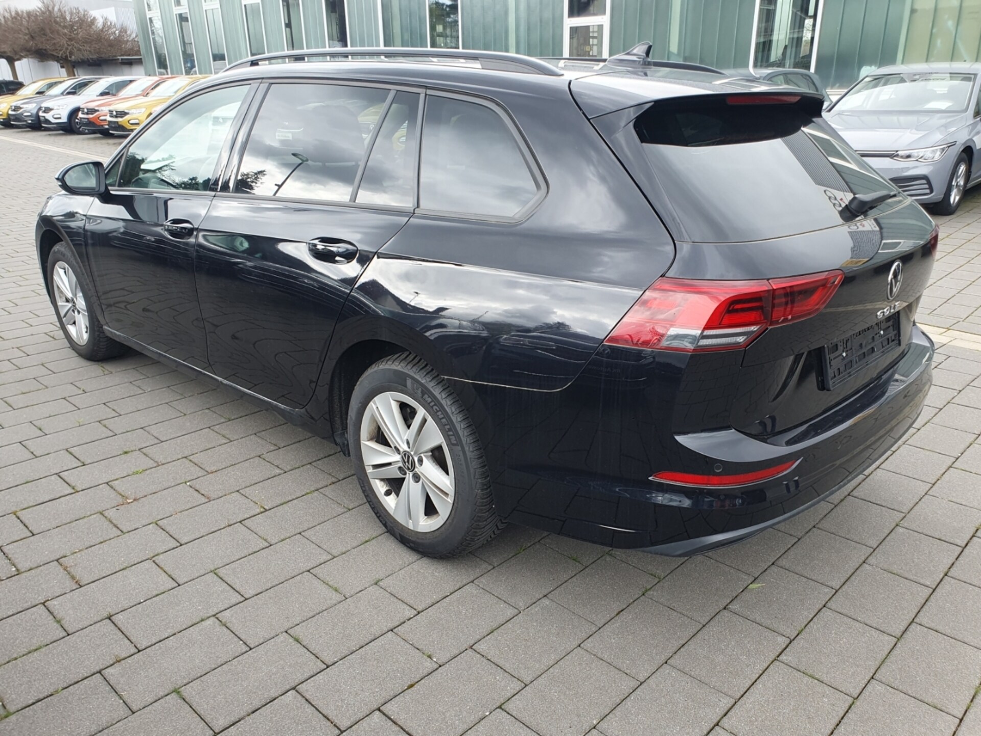 Volkswagen Golf Variant Life