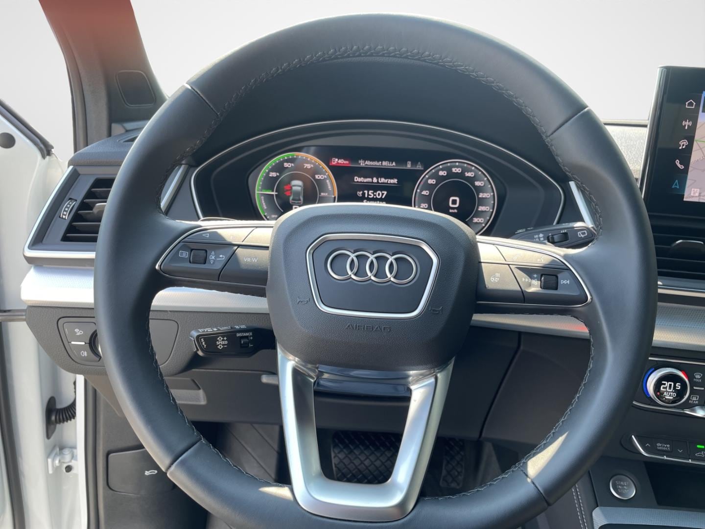 Bild über Audi Q5 TFSI e advanced 50 TFSI e quattro S tronic - für weitere Informationen kontaktieren Sie den Audi Partner