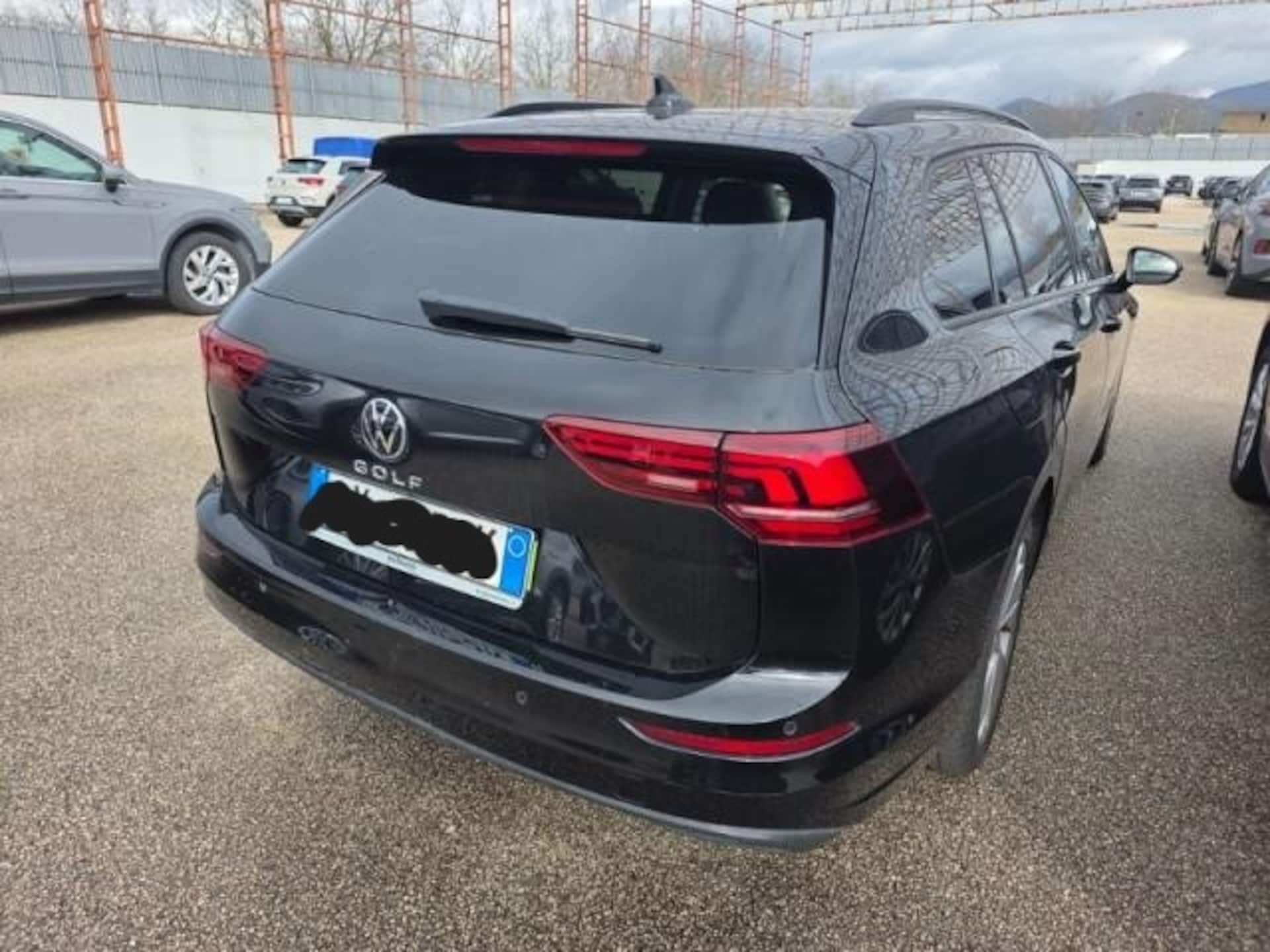 Volkswagen Golf Variant Life