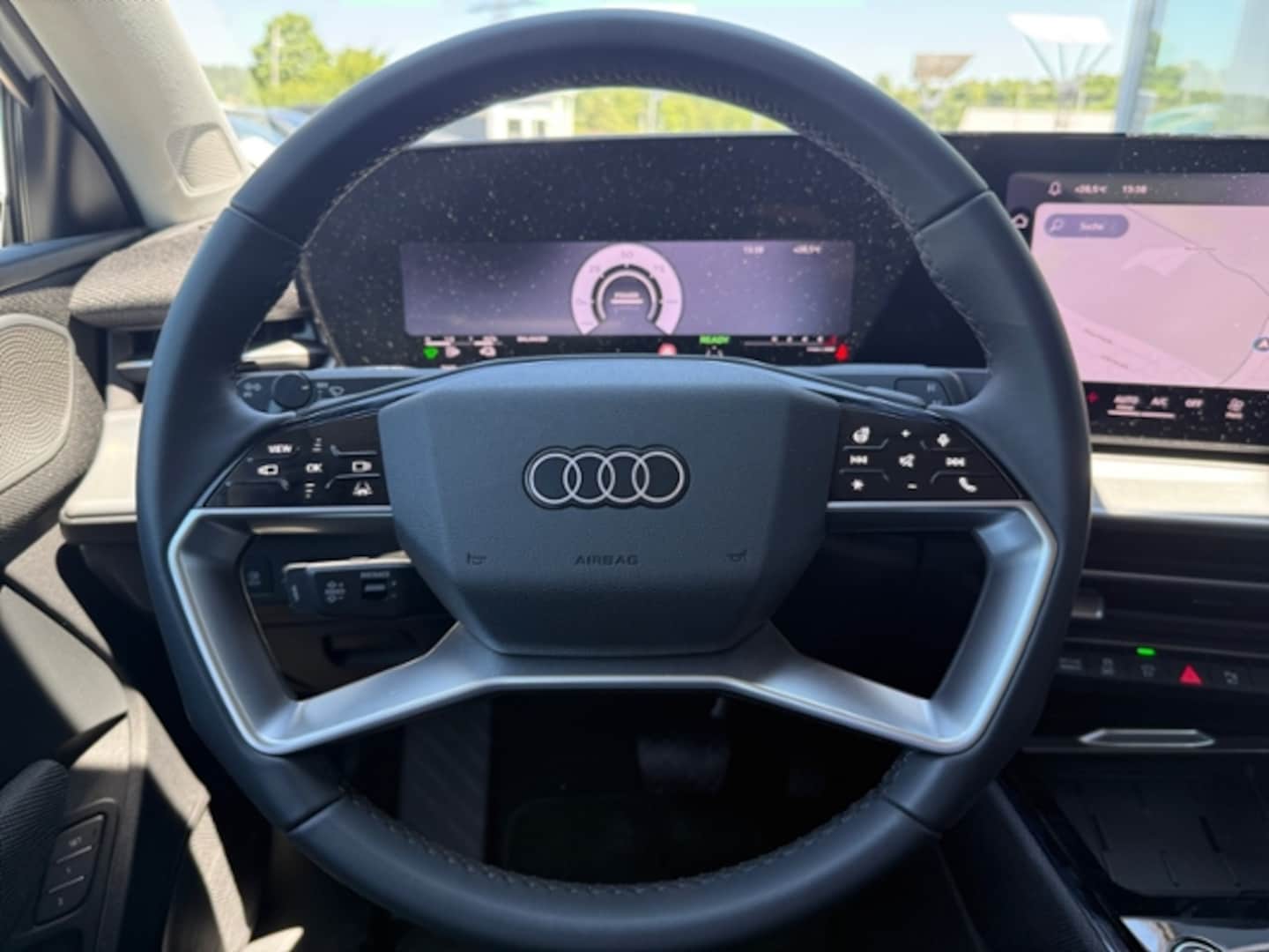 Bild über Audi Q3 SUV e-hybrid e-hybrid 200 kW S tronic - für weitere Informationen kontaktieren Sie den Audi Partner