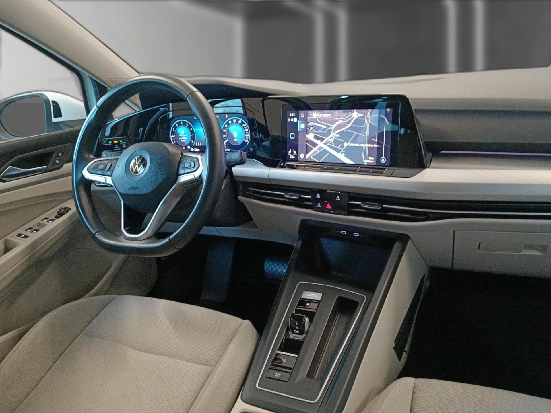 Volkswagen Golf Variant Life