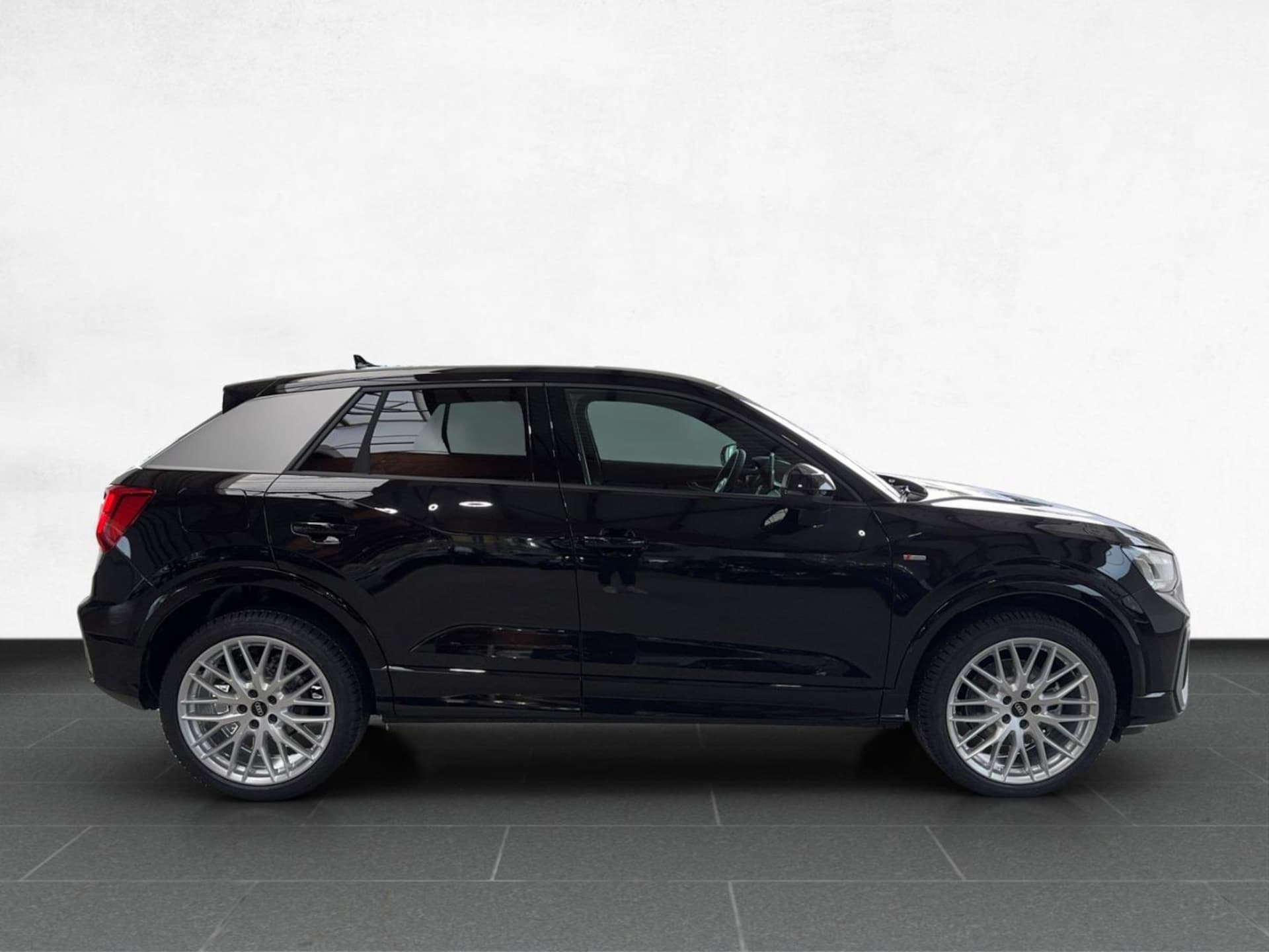 Audi Q2 S line
