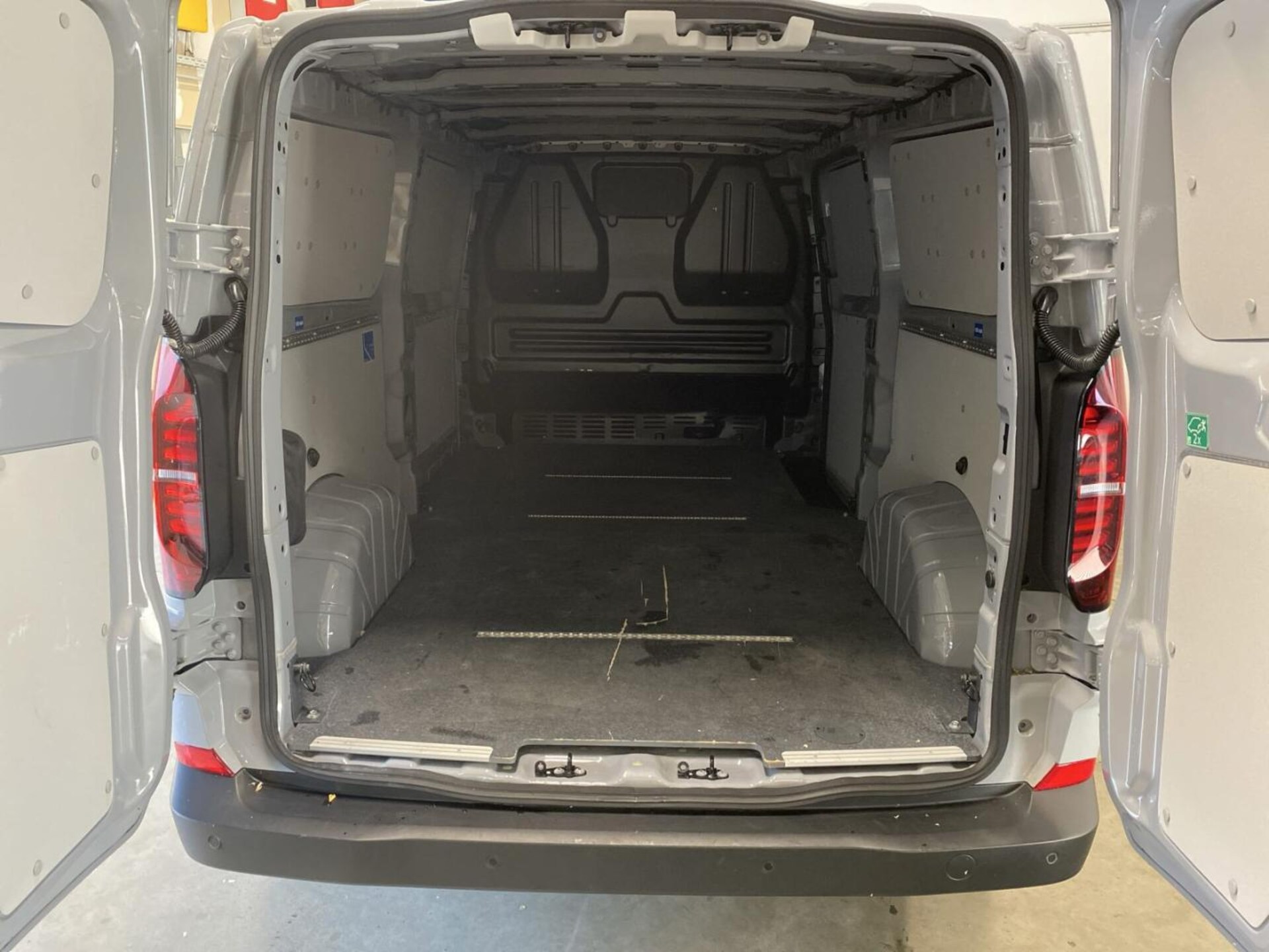 Volkswagen Transporter Kasten langer Radstand
