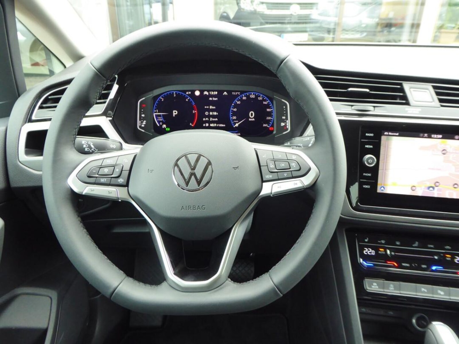 Volkswagen Touran – Bild 12