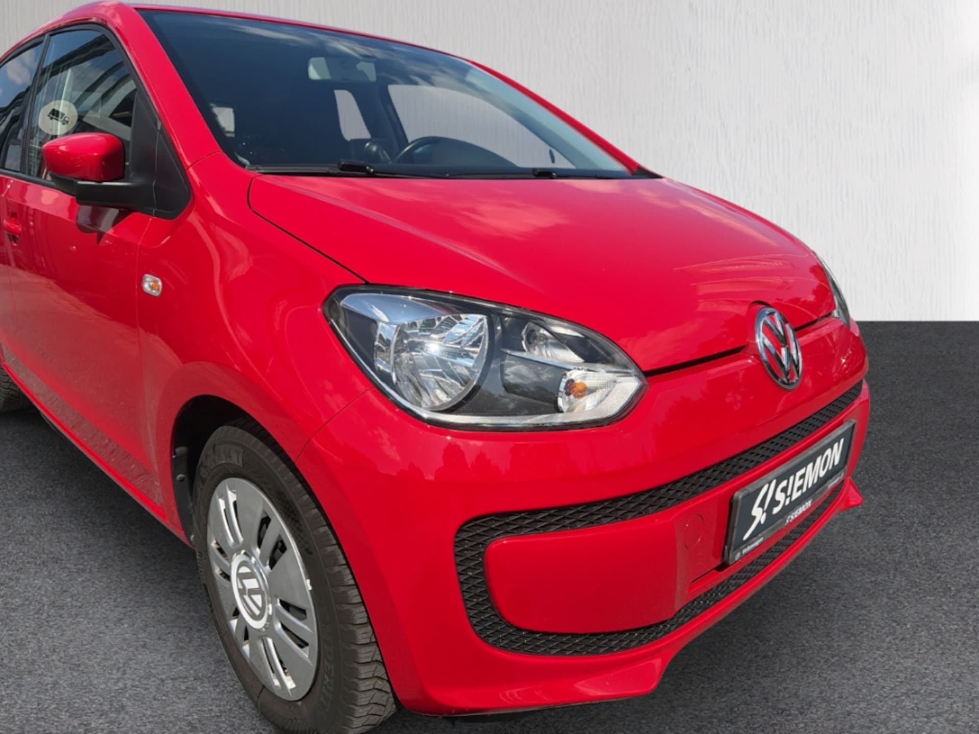 Volkswagen up! move up!