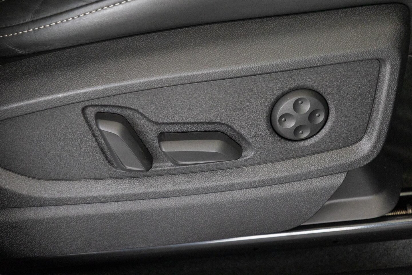 Image about Audi SQ5 Sportback TDI quattro tiptronic