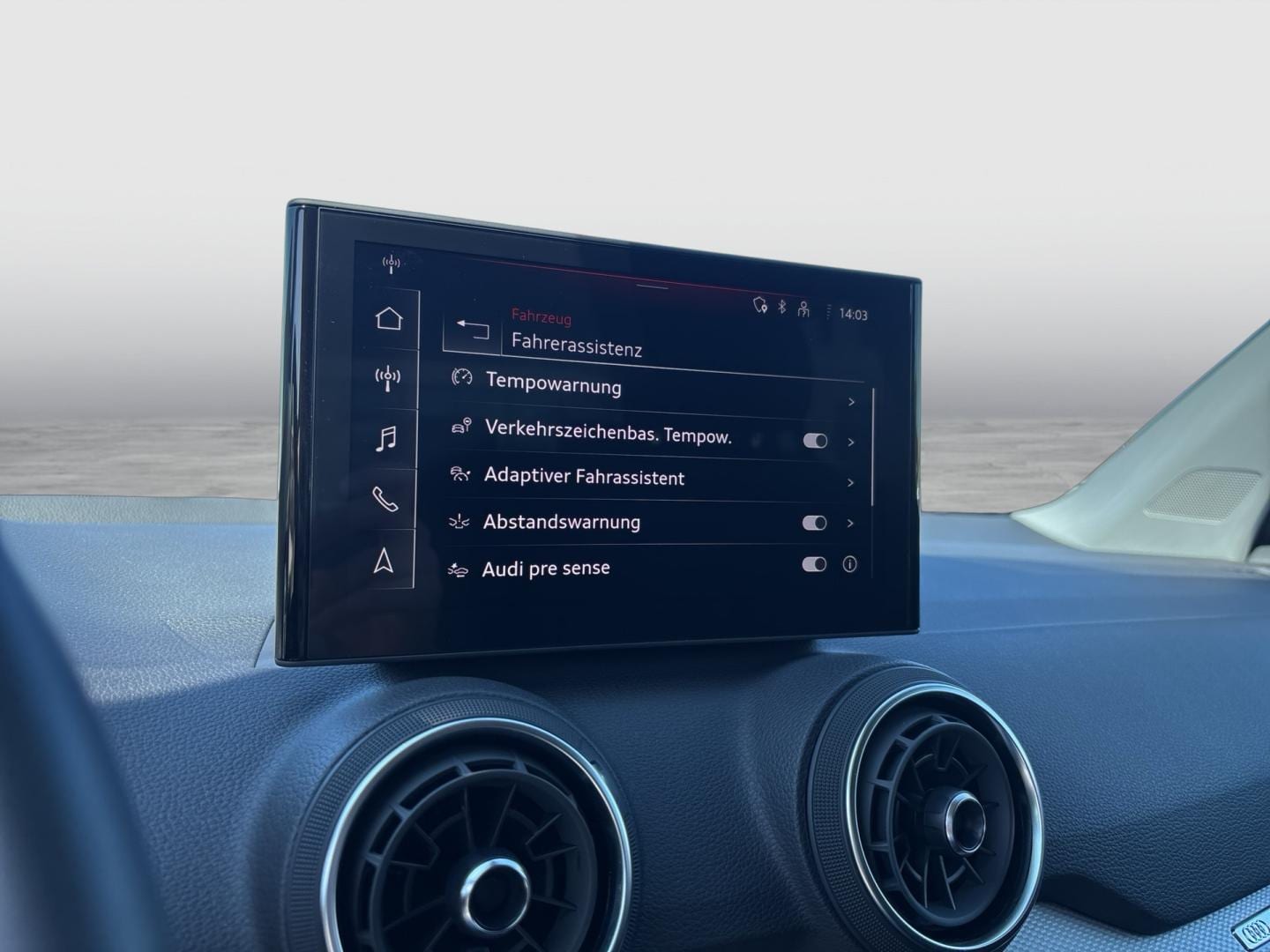 Bild über Audi Q2 advanced 35 TFSI S tronic - für weitere Informationen kontaktieren Sie den Audi Partner