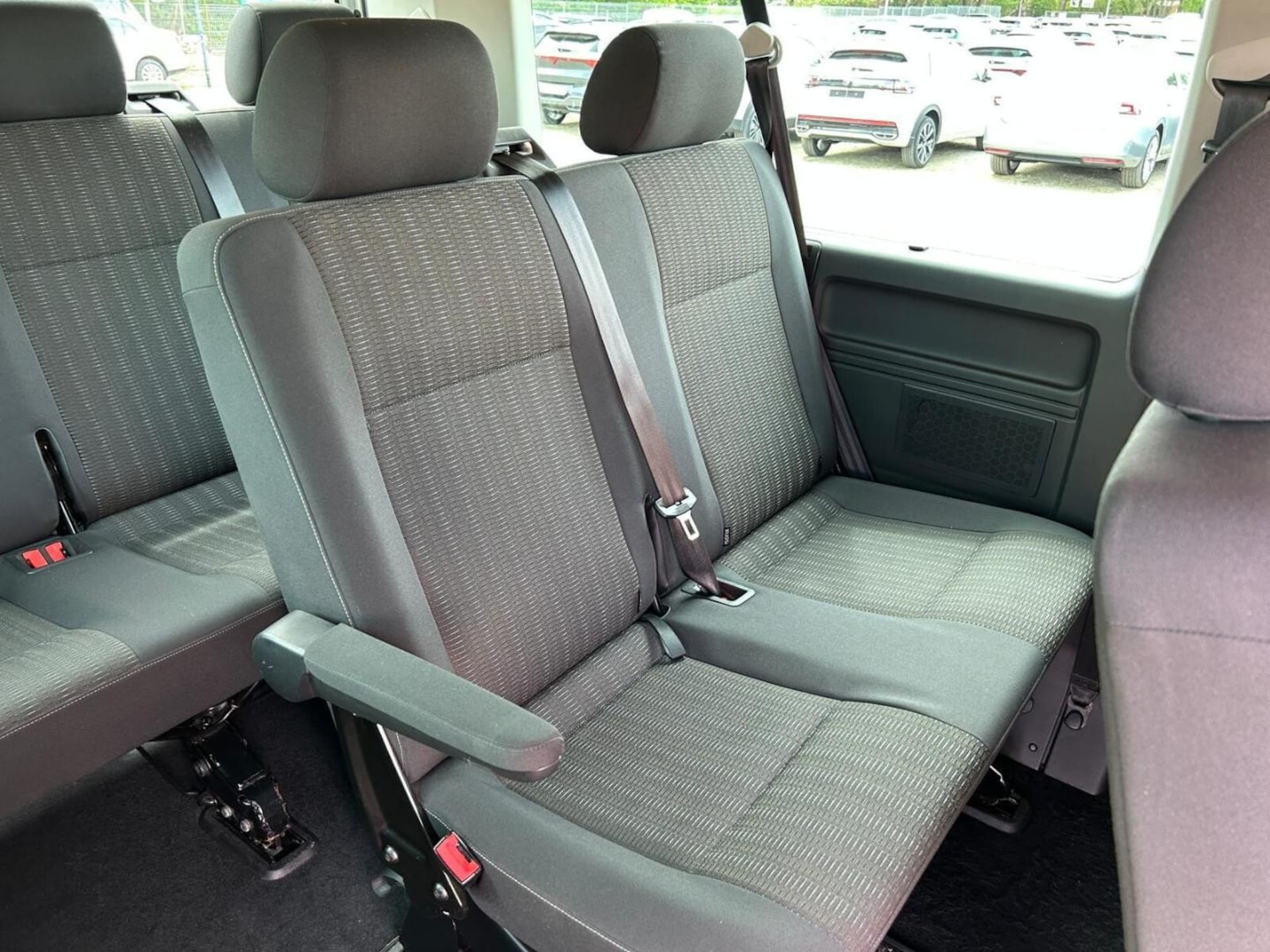 Volkswagen Caravelle 6 długi rozstaw osi Comfortline