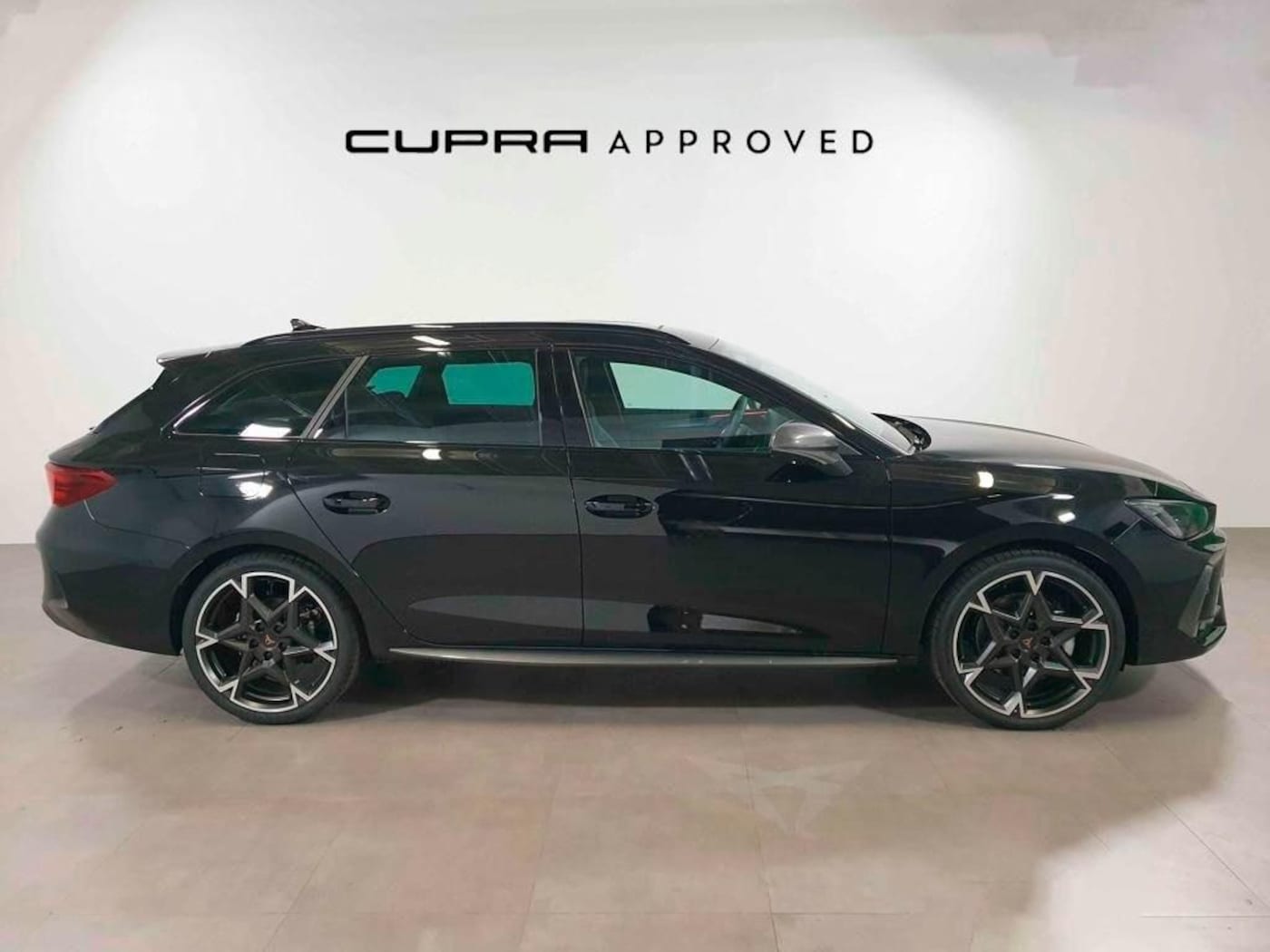 CUPRA Leon Sportstourer 1.5 eTSI Launch Edition DSG 110 kW (150 CV) — photo 4