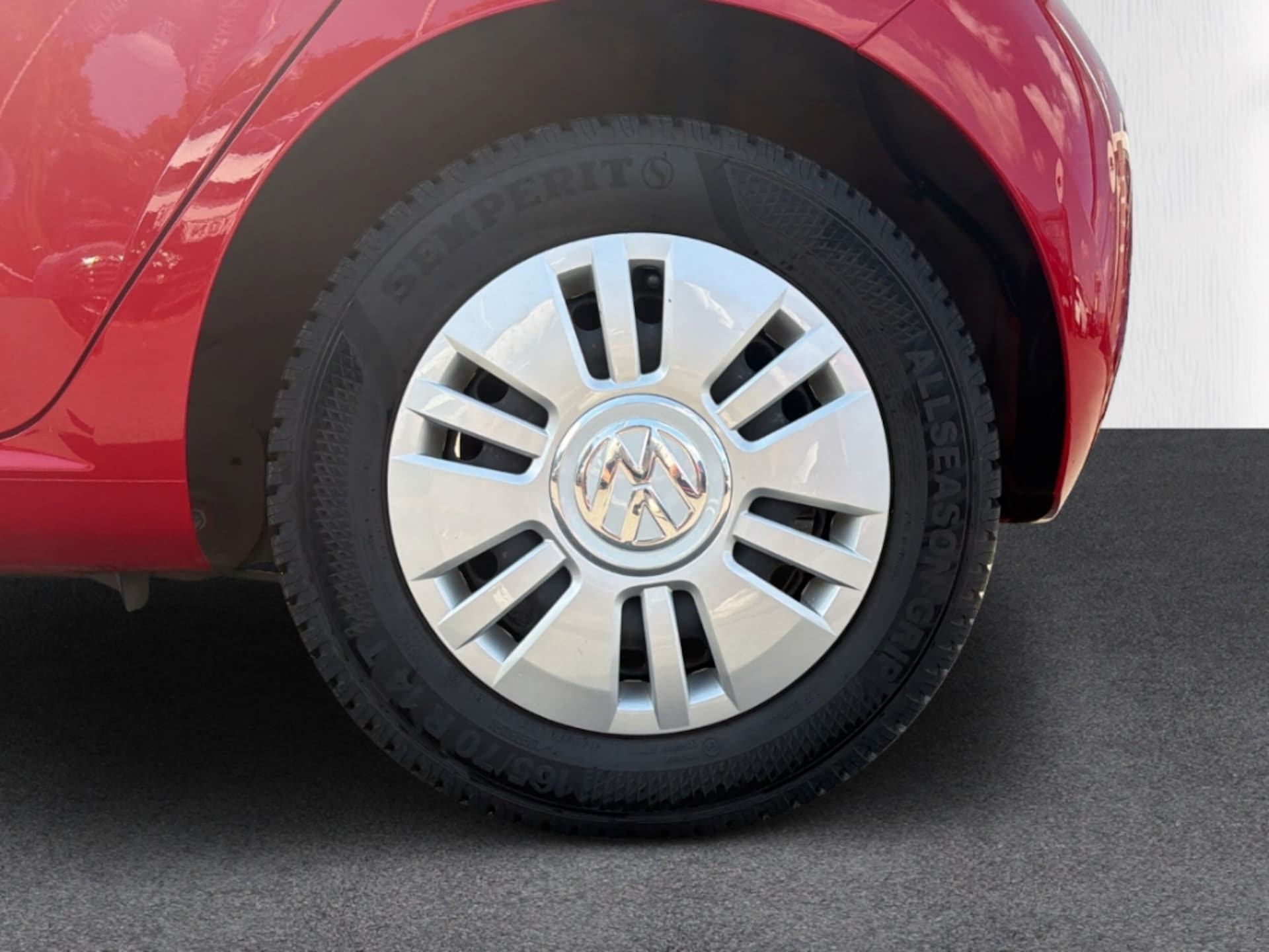 Volkswagen up! move up!