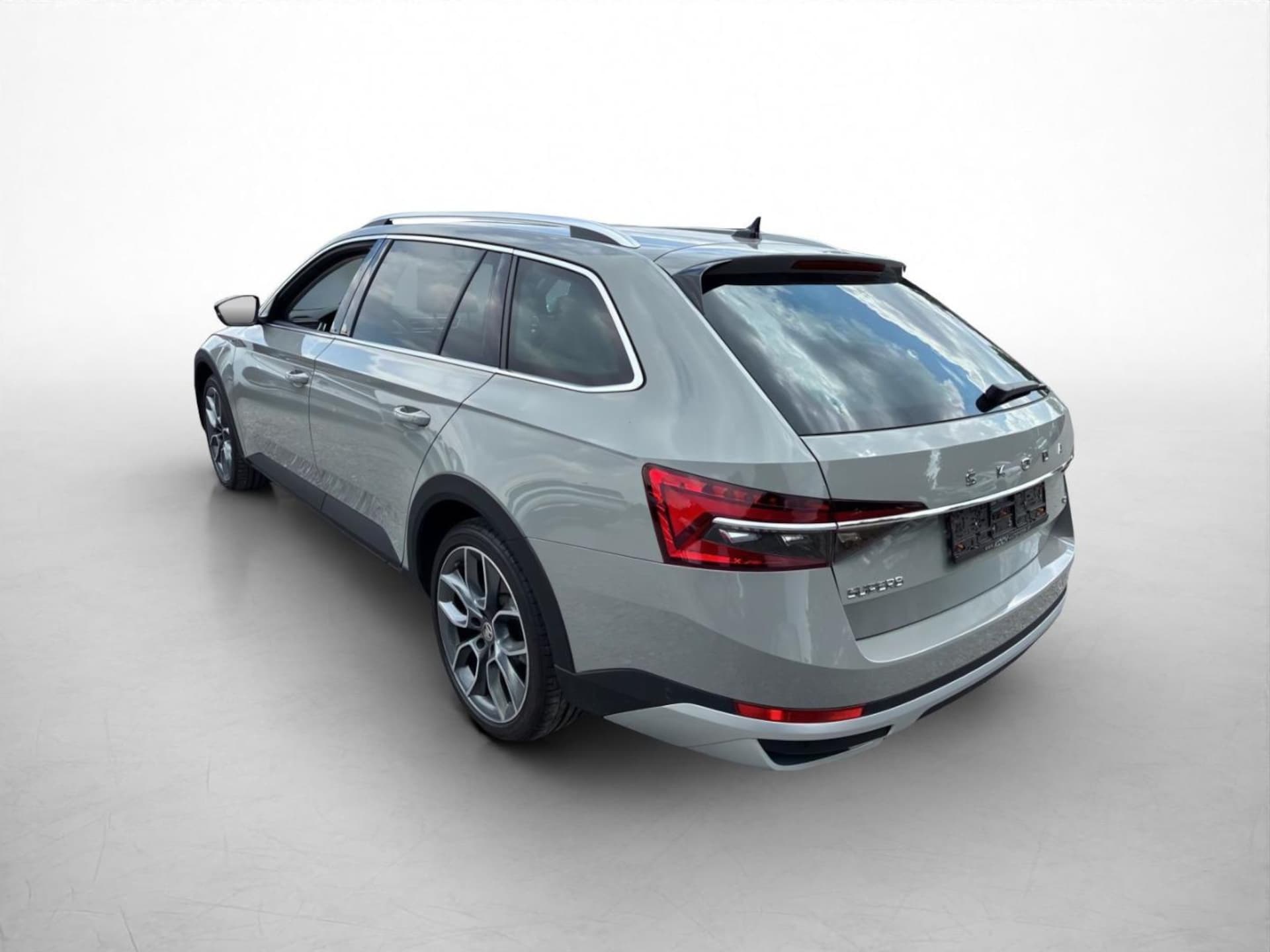 Skoda Superb Combi Scout
