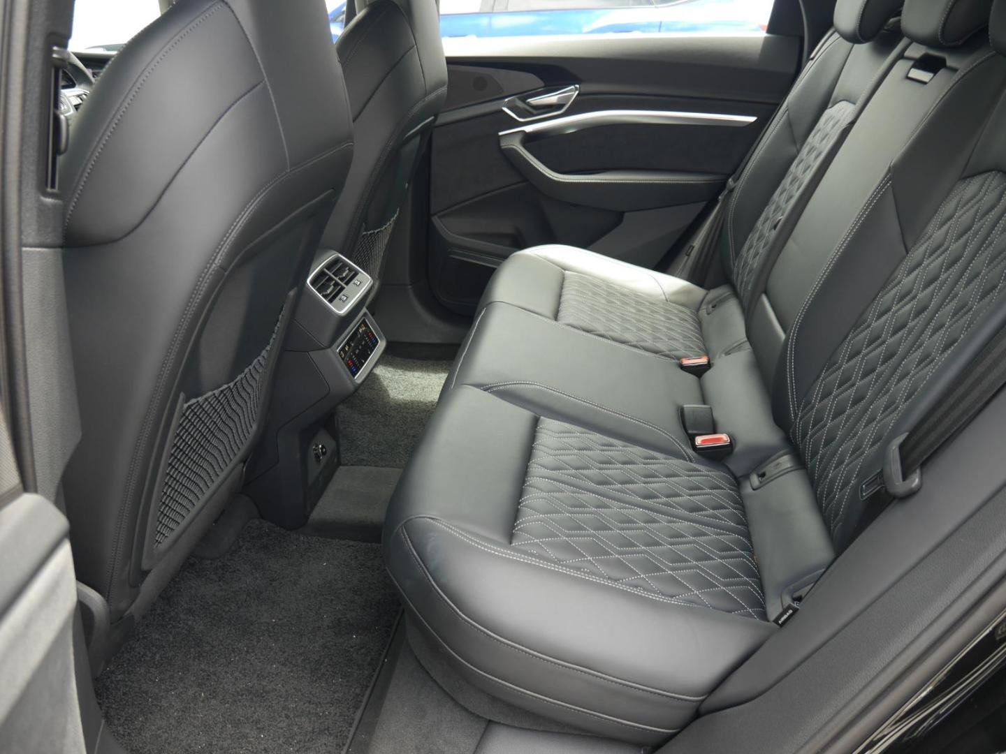 Image about Audi e-tron S e-tron S 370,00 kW