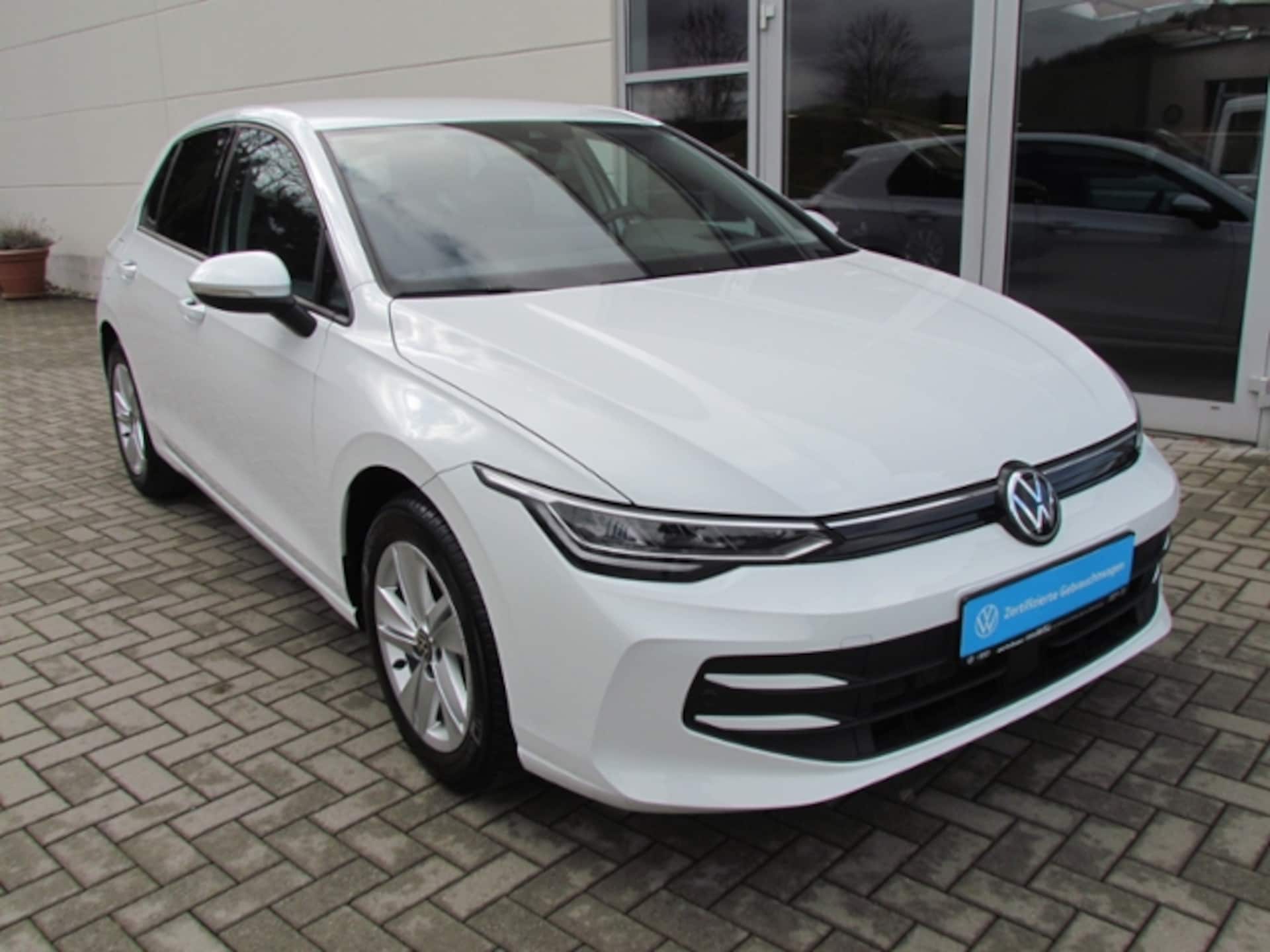 Volkswagen Golf Life