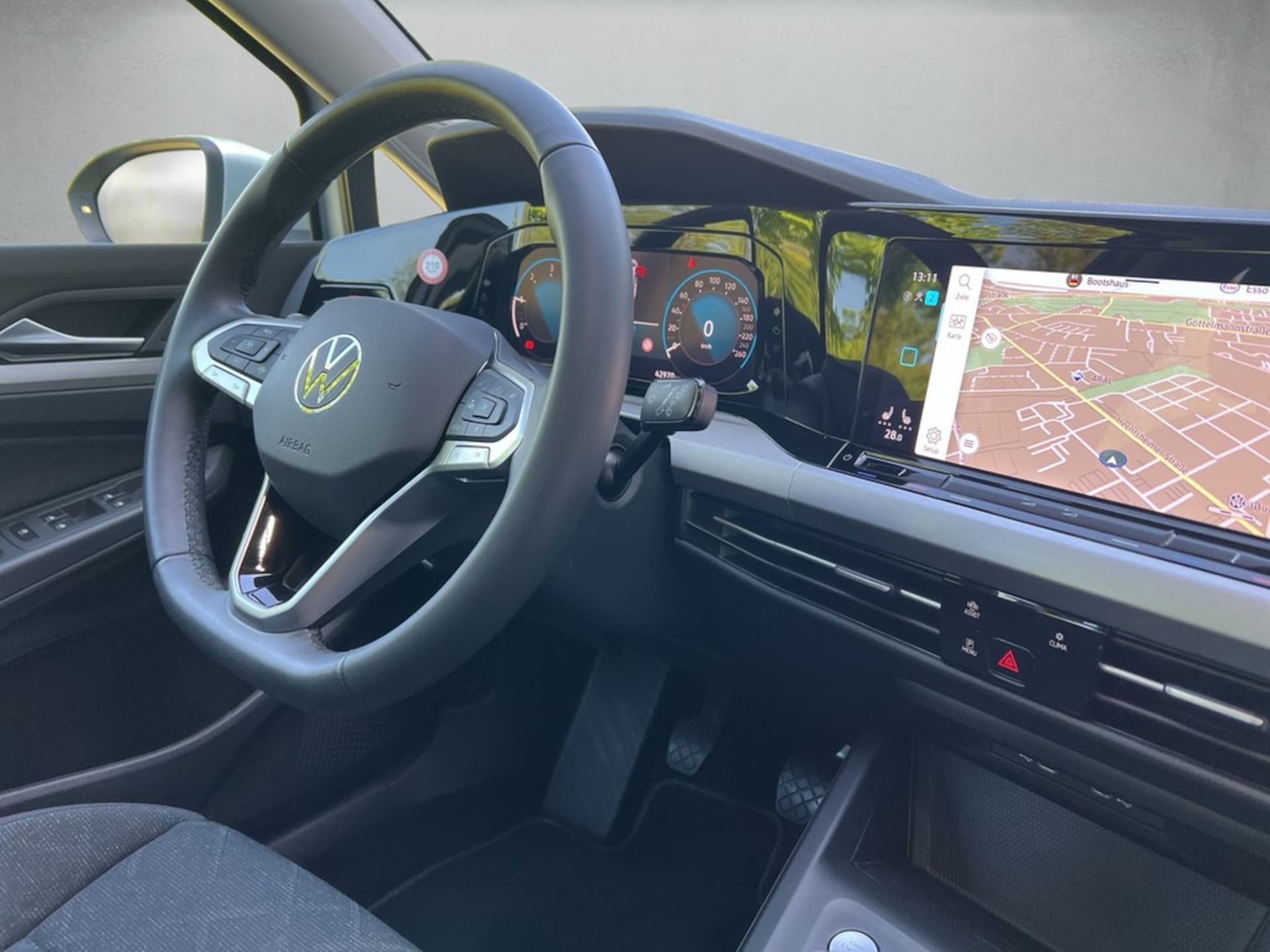 Volkswagen Golf Variant Life