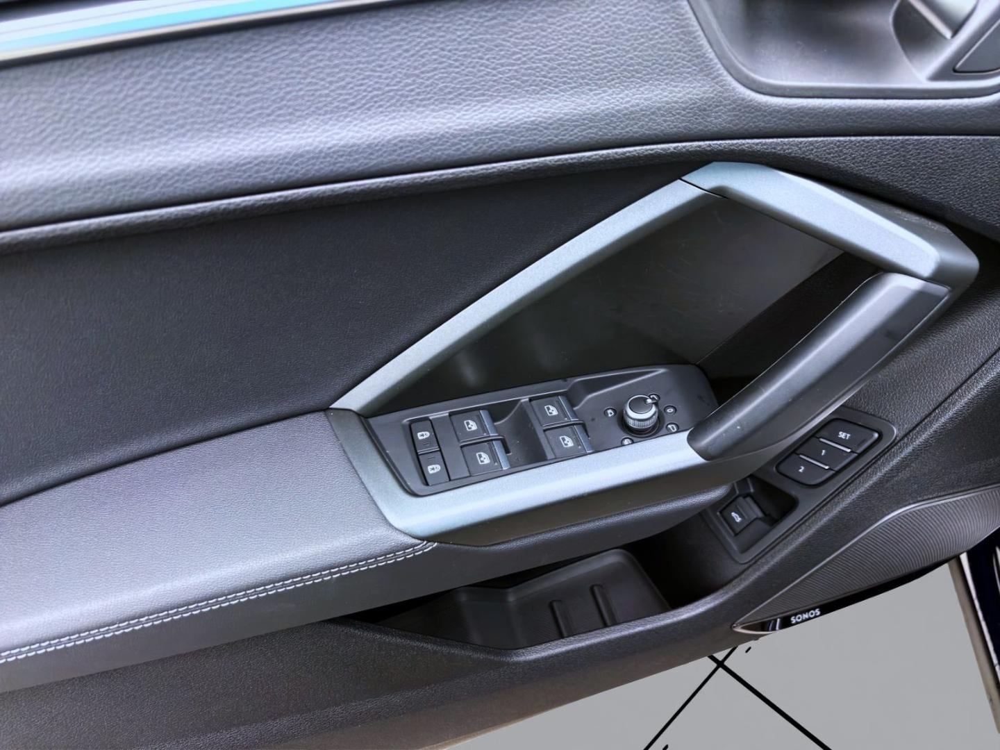 Bild über Audi Q3 TFSI 110 kW S tronic - für weitere Informationen kontaktieren Sie den Audi Partner