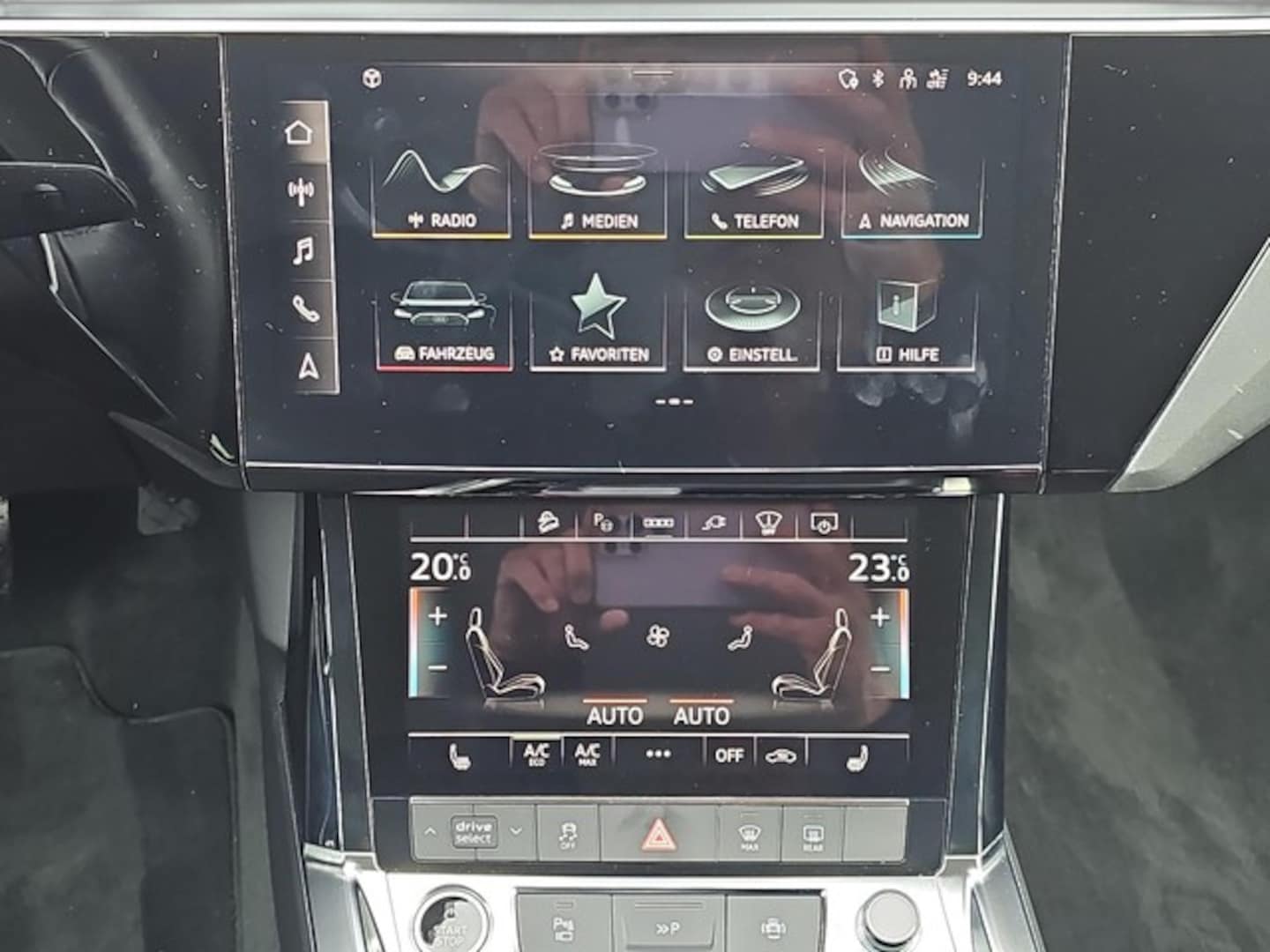 Bild über Audi Q8 e-tron advanced 50 e-tron quattro - für weitere Informationen kontaktieren Sie den Audi Partner
