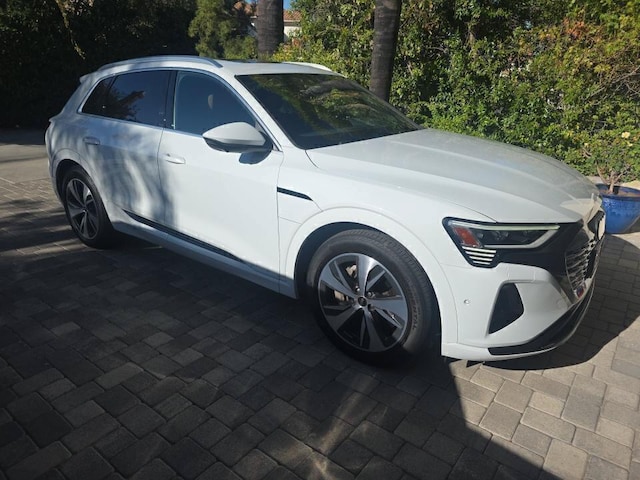 2024 Audi Q8 e-tron