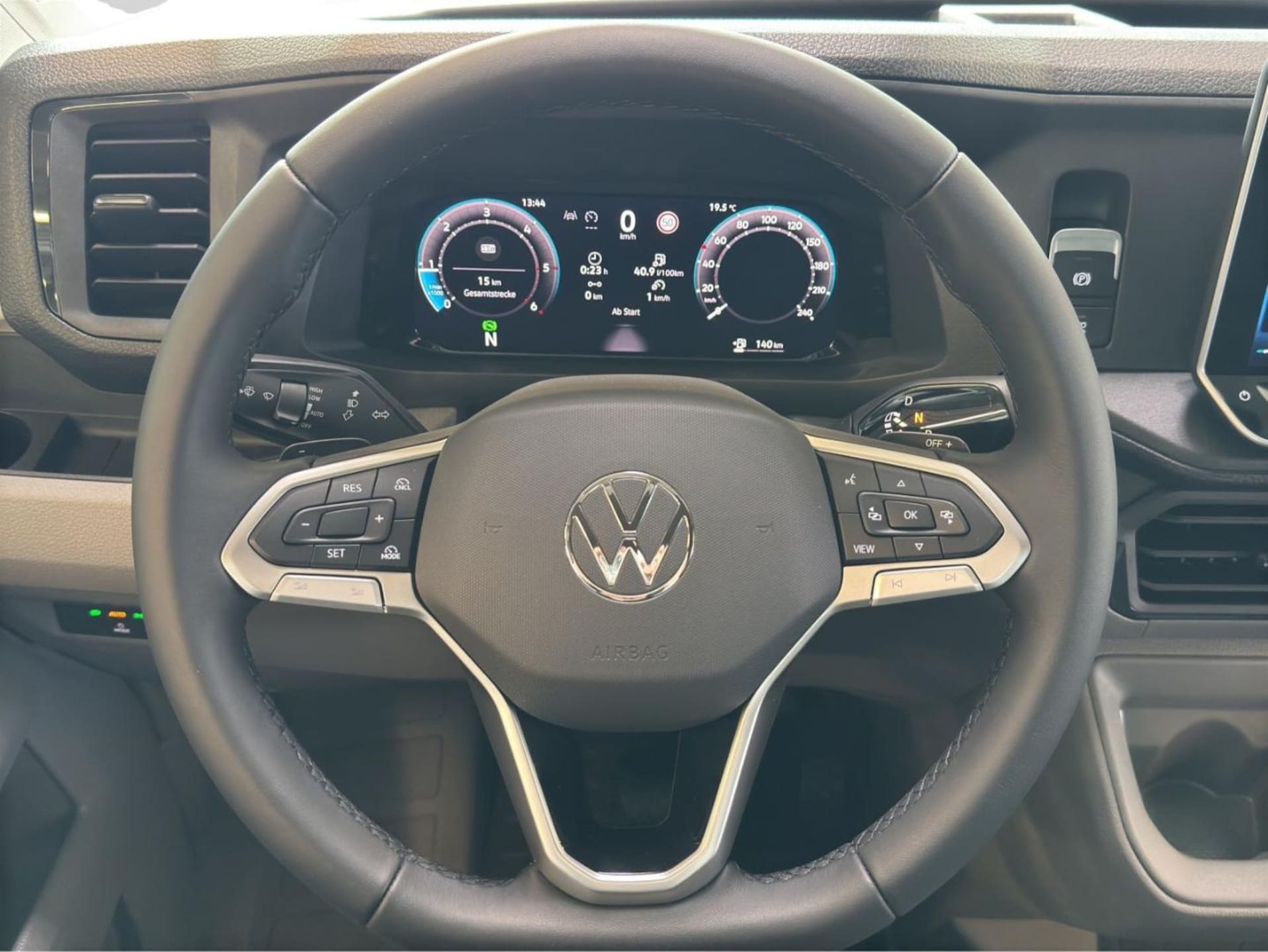 Volkswagen Crafter Kasten langer Radstand