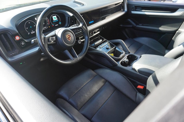 2024 Porsche Cayenne
